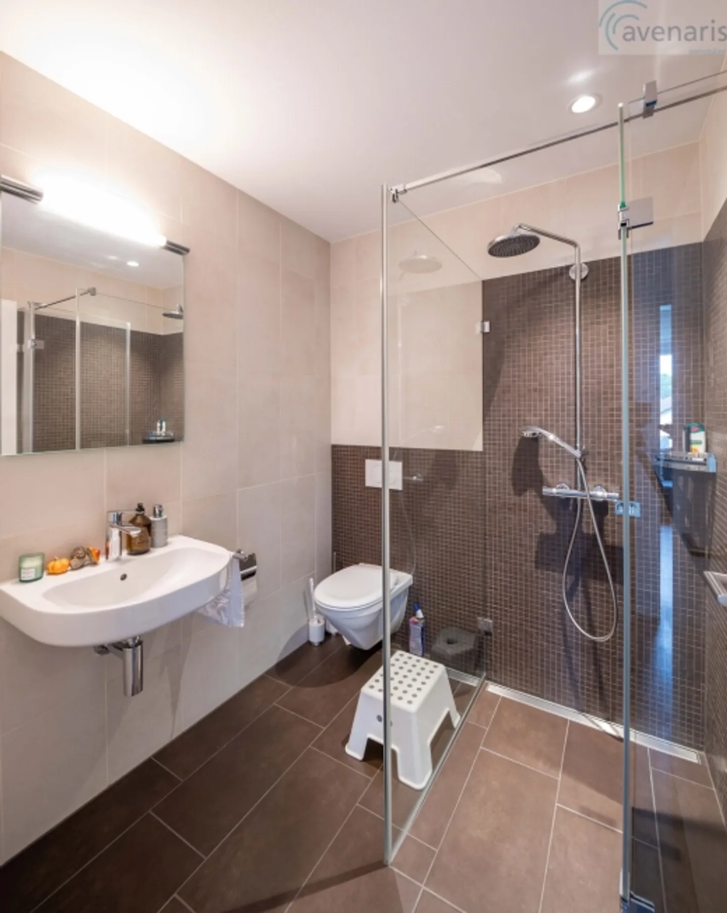 Exclusive 4.5-room apartment with high-quality furnishings - Photo 5 of 9