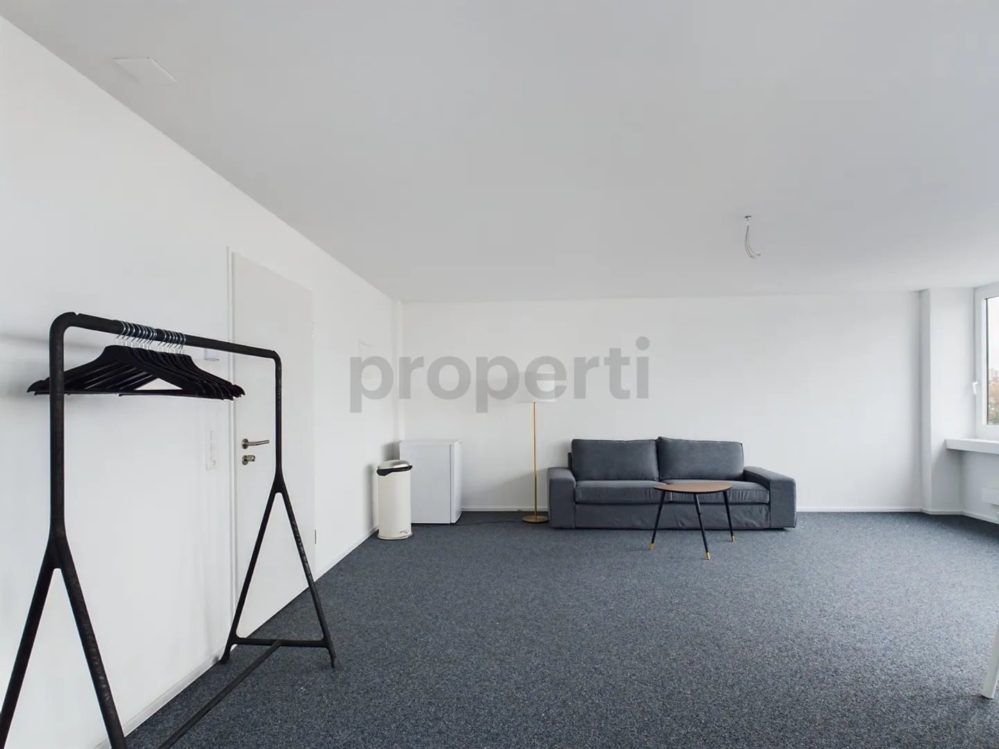 Unique and light-flooded office in Emmen at the train station - Photo 4 of 7