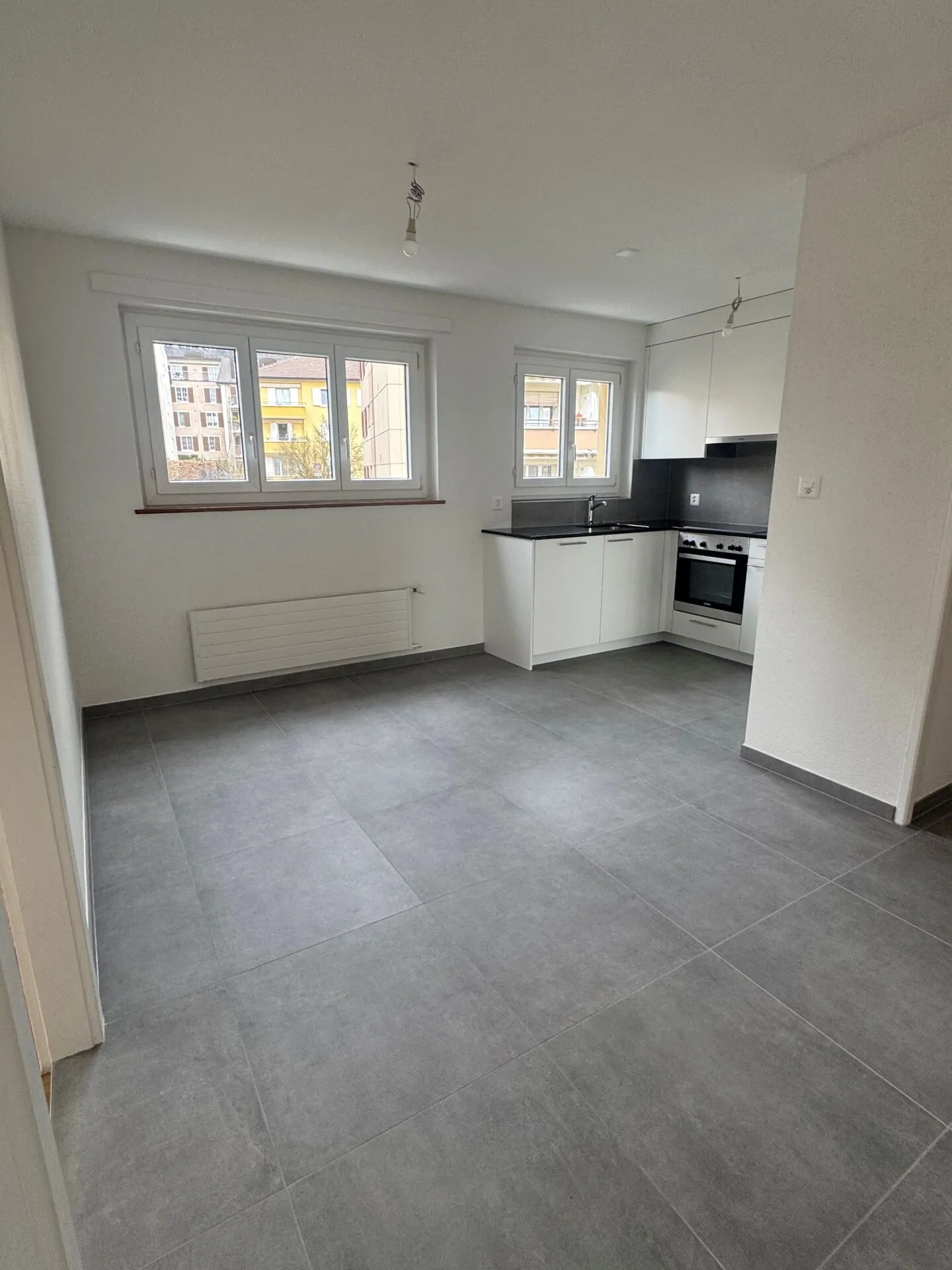 Appartamento di 3 stanze completamente ristrutturato - Foto 4 di 16