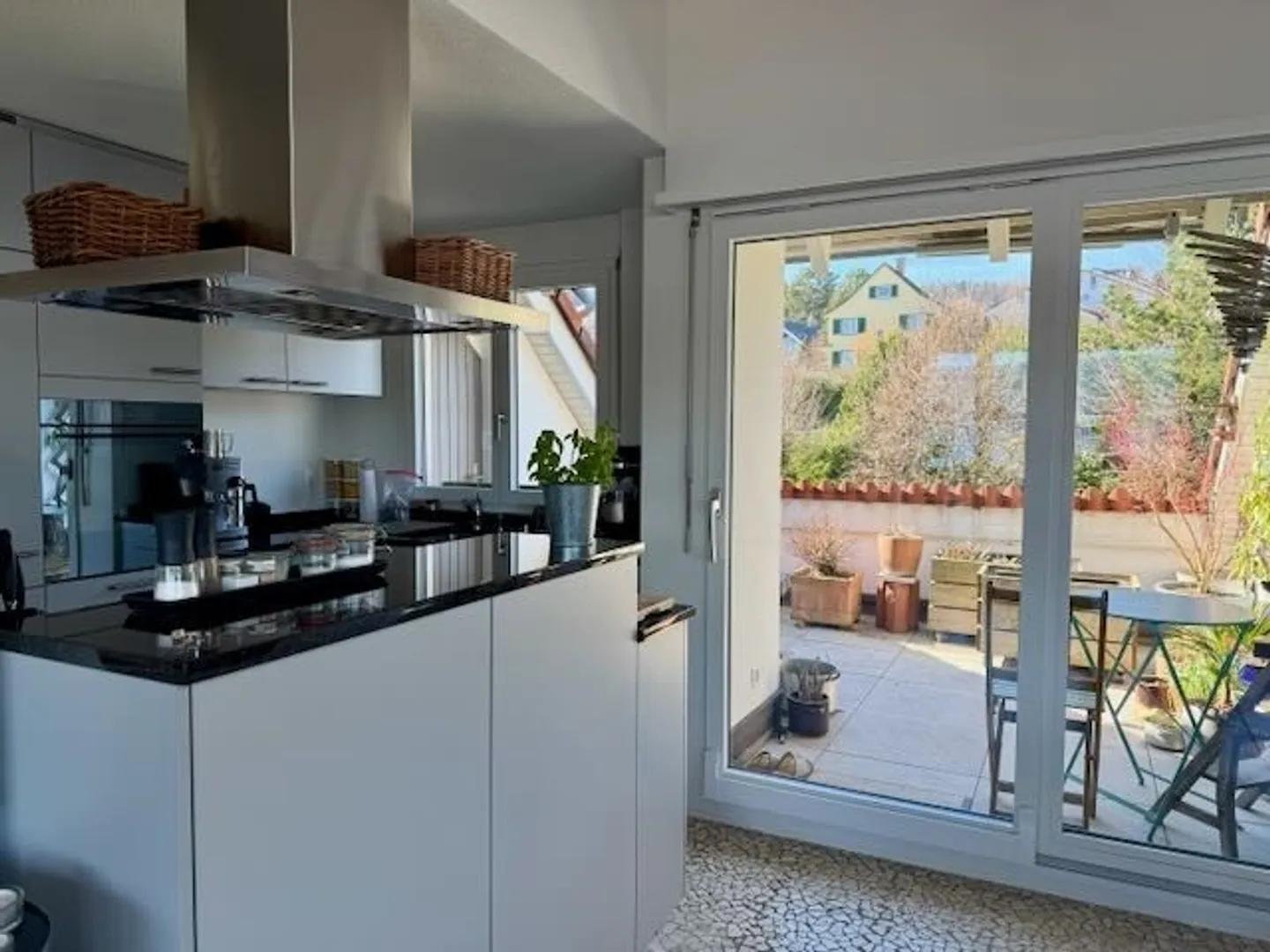 Atemberaubende Maisonette mit Seeblick - Foto 4 von 9