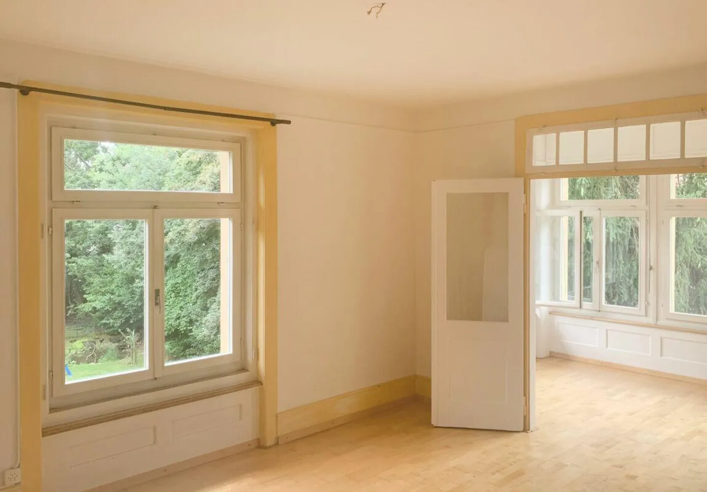 Grandiose 7.5-room old building apartment with princely 209 m² of living space in a perfect residential location - Photo 11 of 23