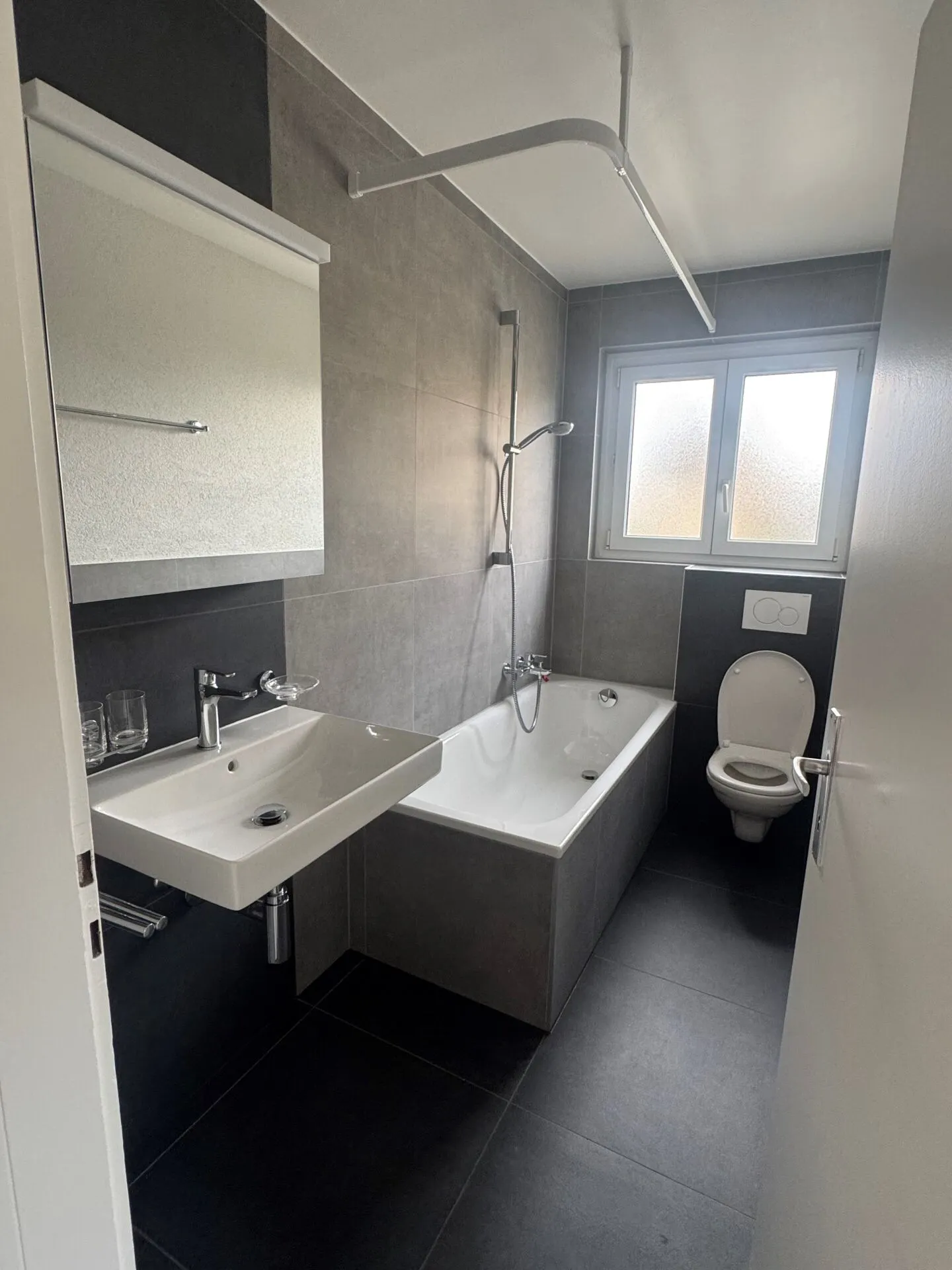 Appartamento di 3 stanze completamente ristrutturato - Foto 8 di 16