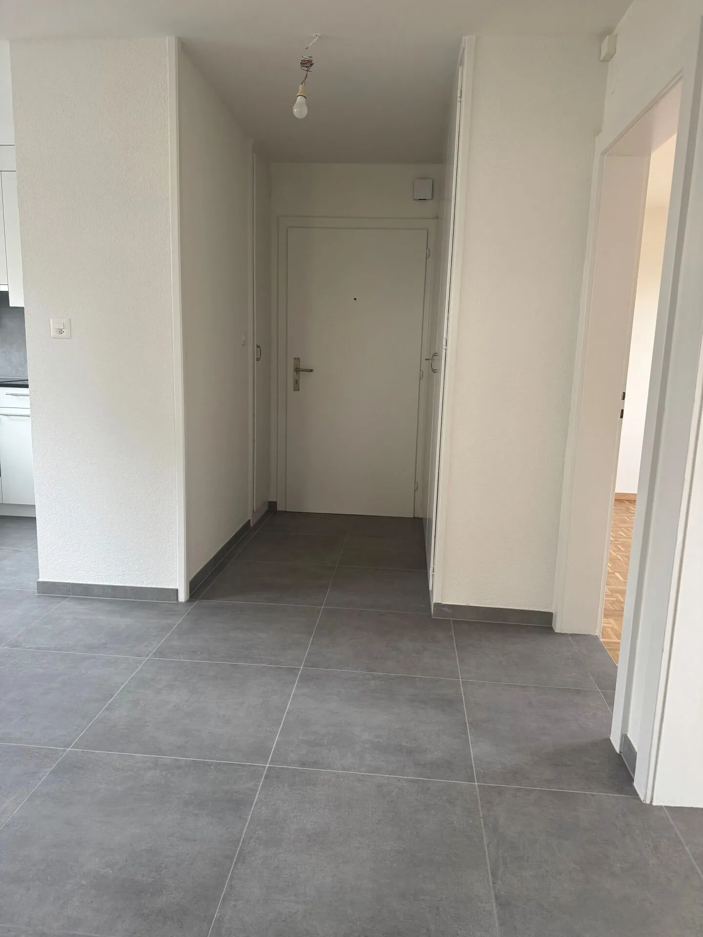 Appartamento di 3 stanze completamente ristrutturato - Foto 7 di 16