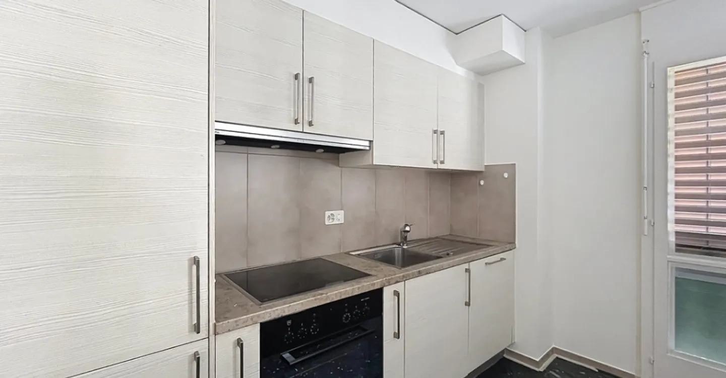 Schöne 4-Zimmer-Wohnung in Renovierung - Eaudine 4 - Foto 2 von 10