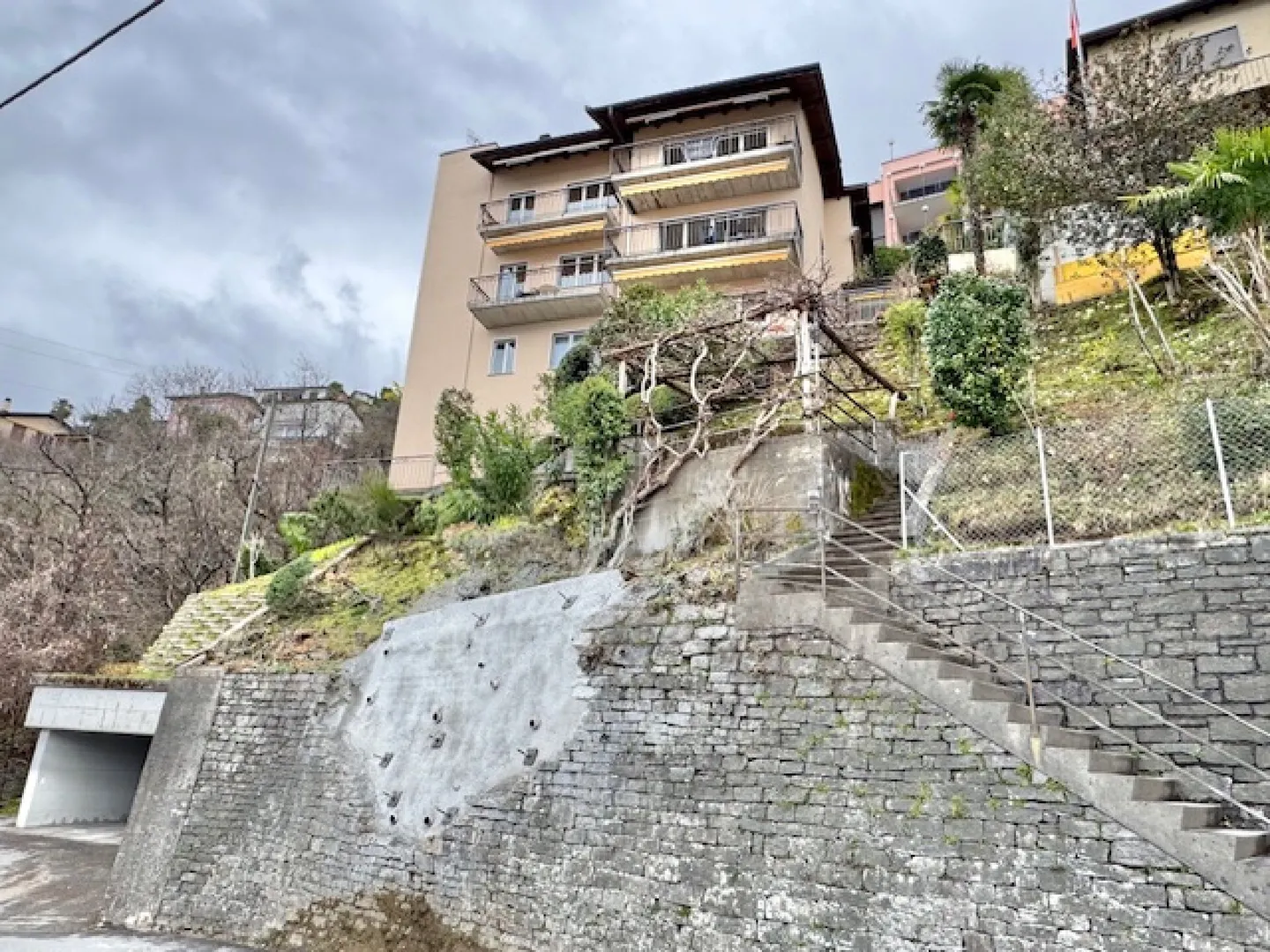 Appartement au bord du lac - Photo 3 sur 19