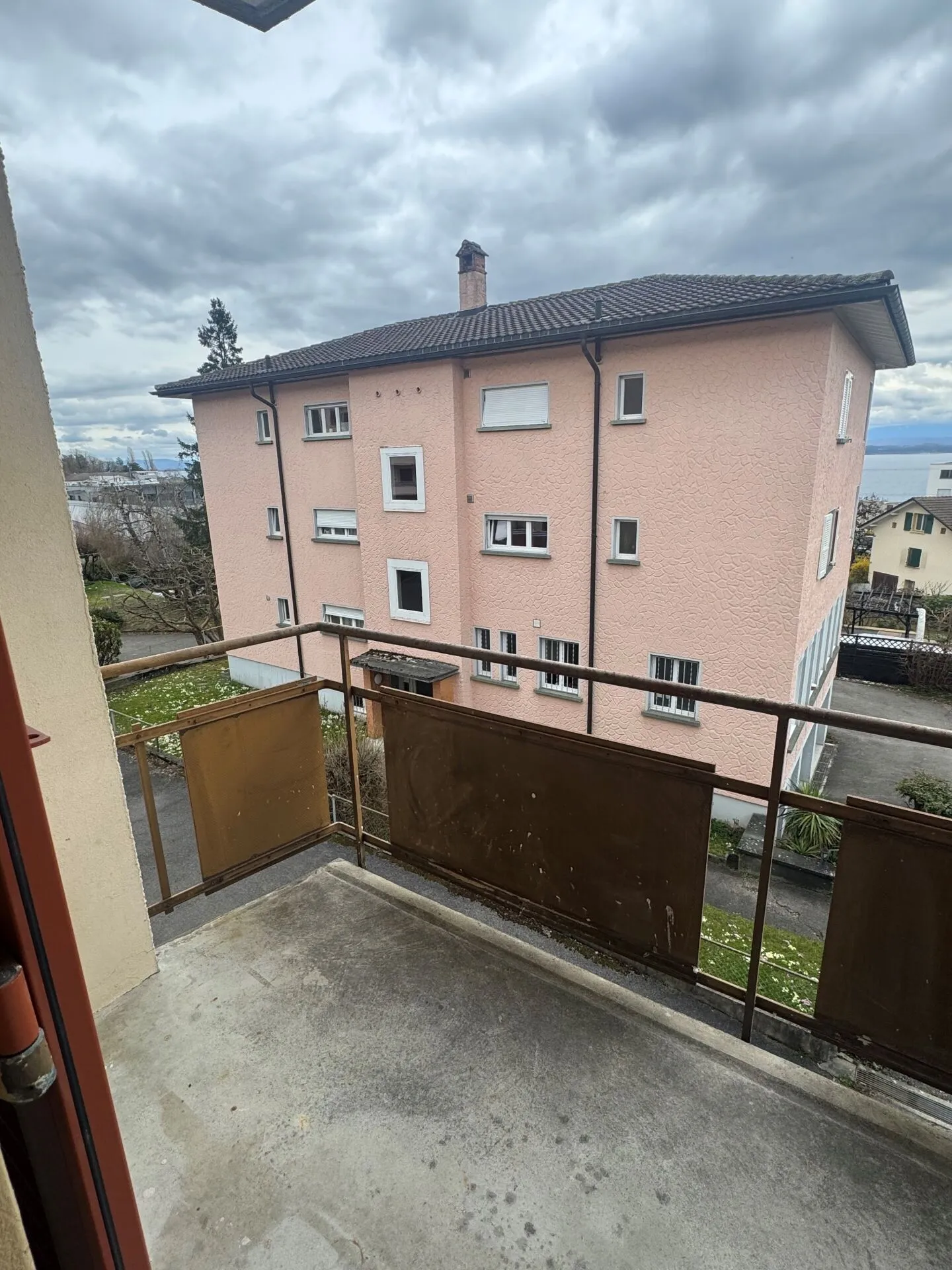 Appartamento di 3 stanze completamente ristrutturato - Foto 15 di 16