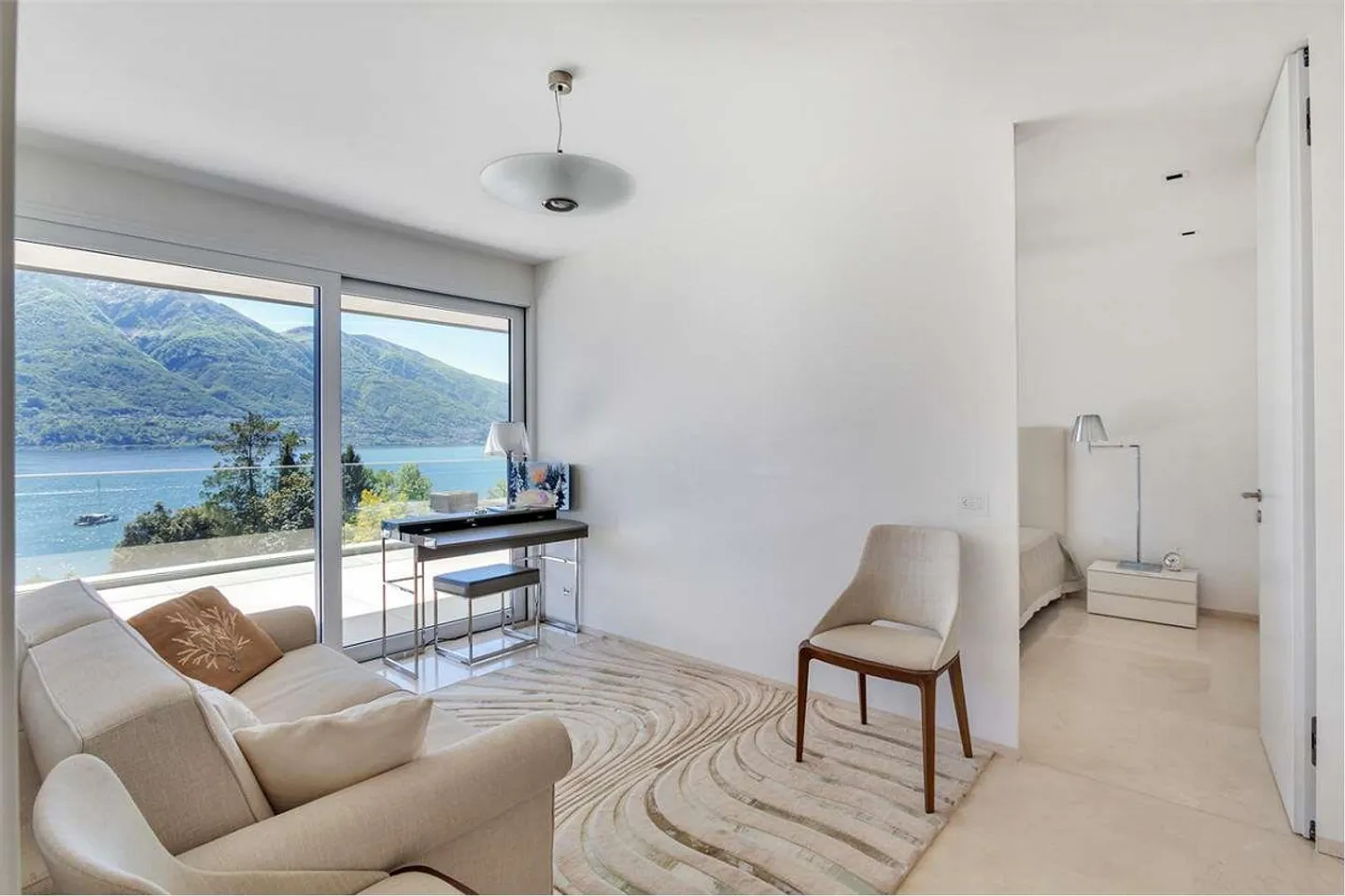 Atemberaubendes Duplex mit Seeblick - Foto 9 von 13