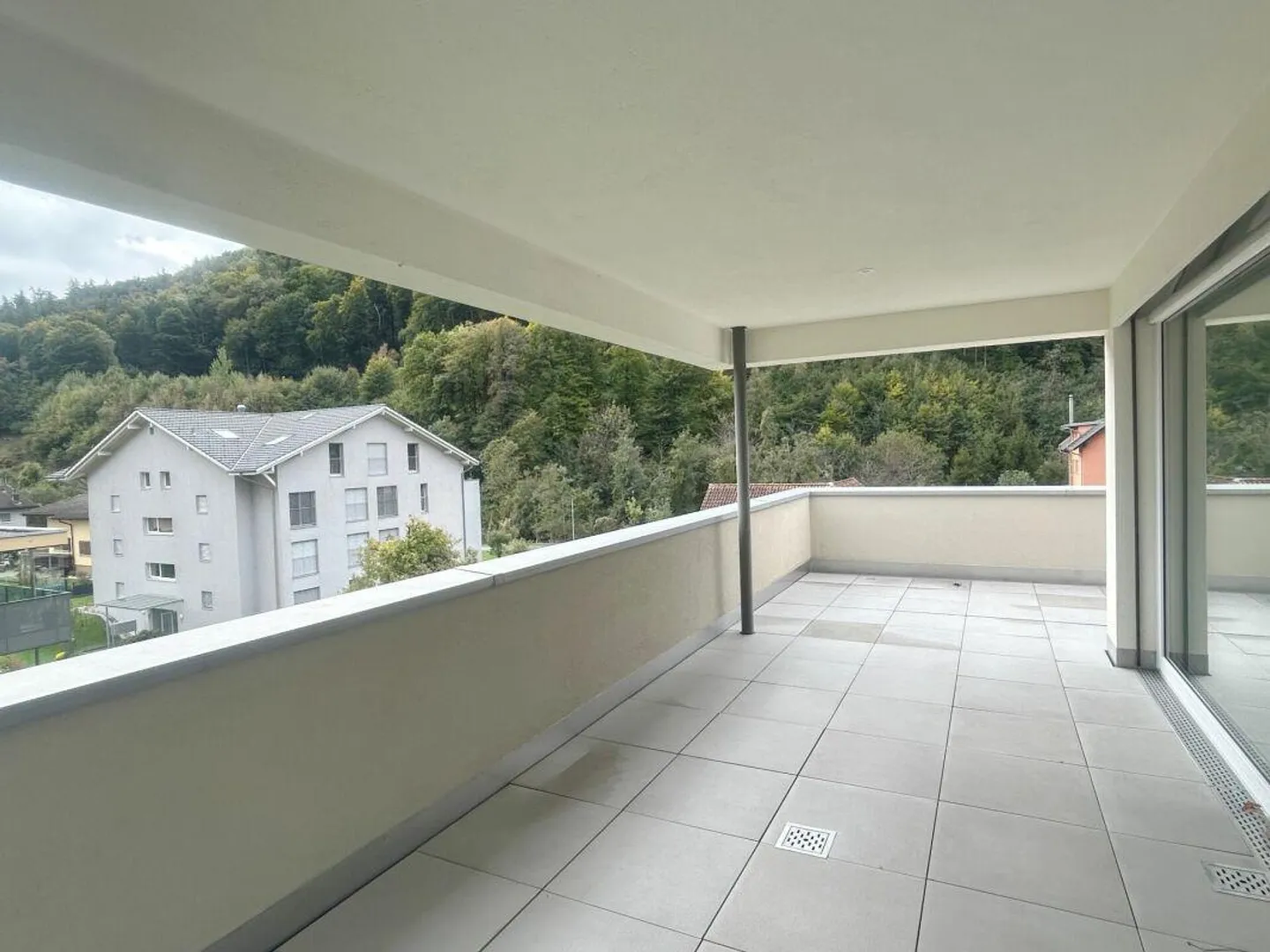 Moderno appartamento attico di 4,5 stanze con vista panoramica mozzafiato - Foto 11 di 12