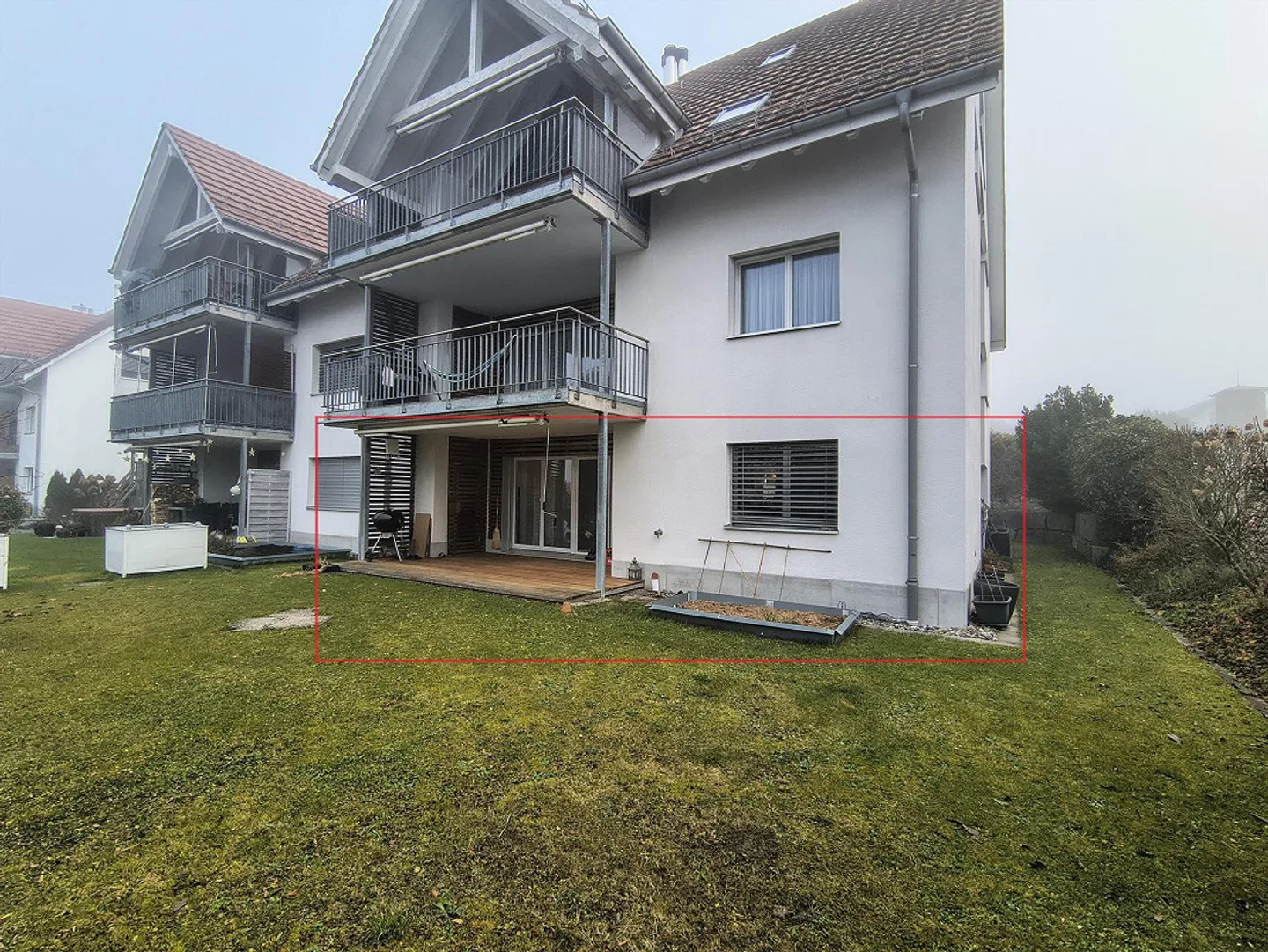 Appartement moderne de 3,5 pièces avec jardin à Auslikon - Photo 2 sur 16