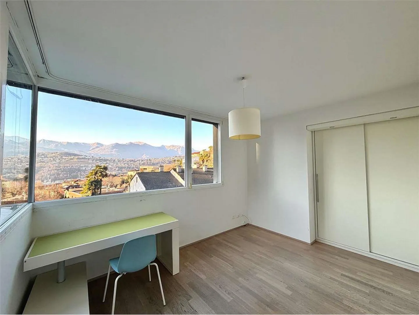 Elegant country house with private garden, recently built in Lugano - Photo 11 of 13