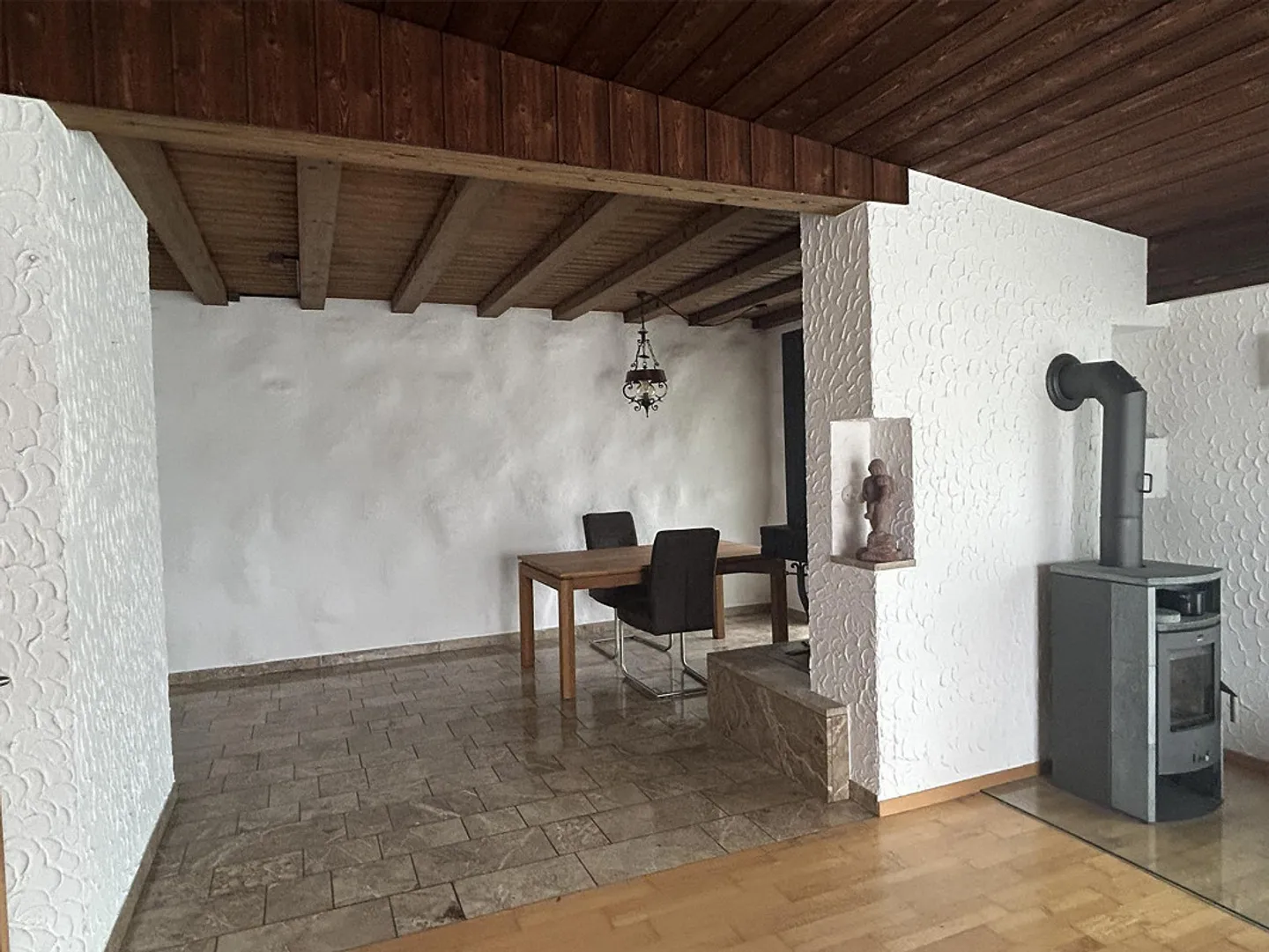 Maison spacieuse dans un bel emplacement - Photo 3 sur 18