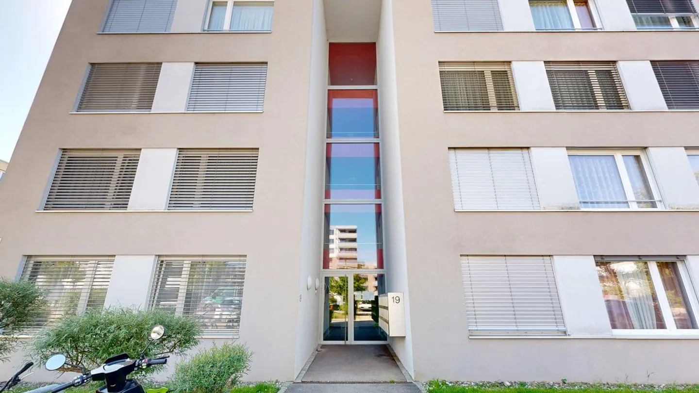 Appartamento moderno 4.5 stanze - Foto 2 di 9