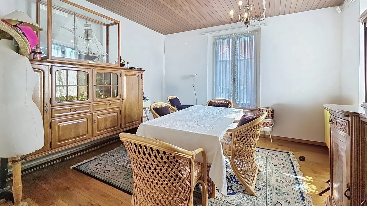 Bourgeois house of 8 rooms in Granges-Marnand / VD - Photo 9 of 17