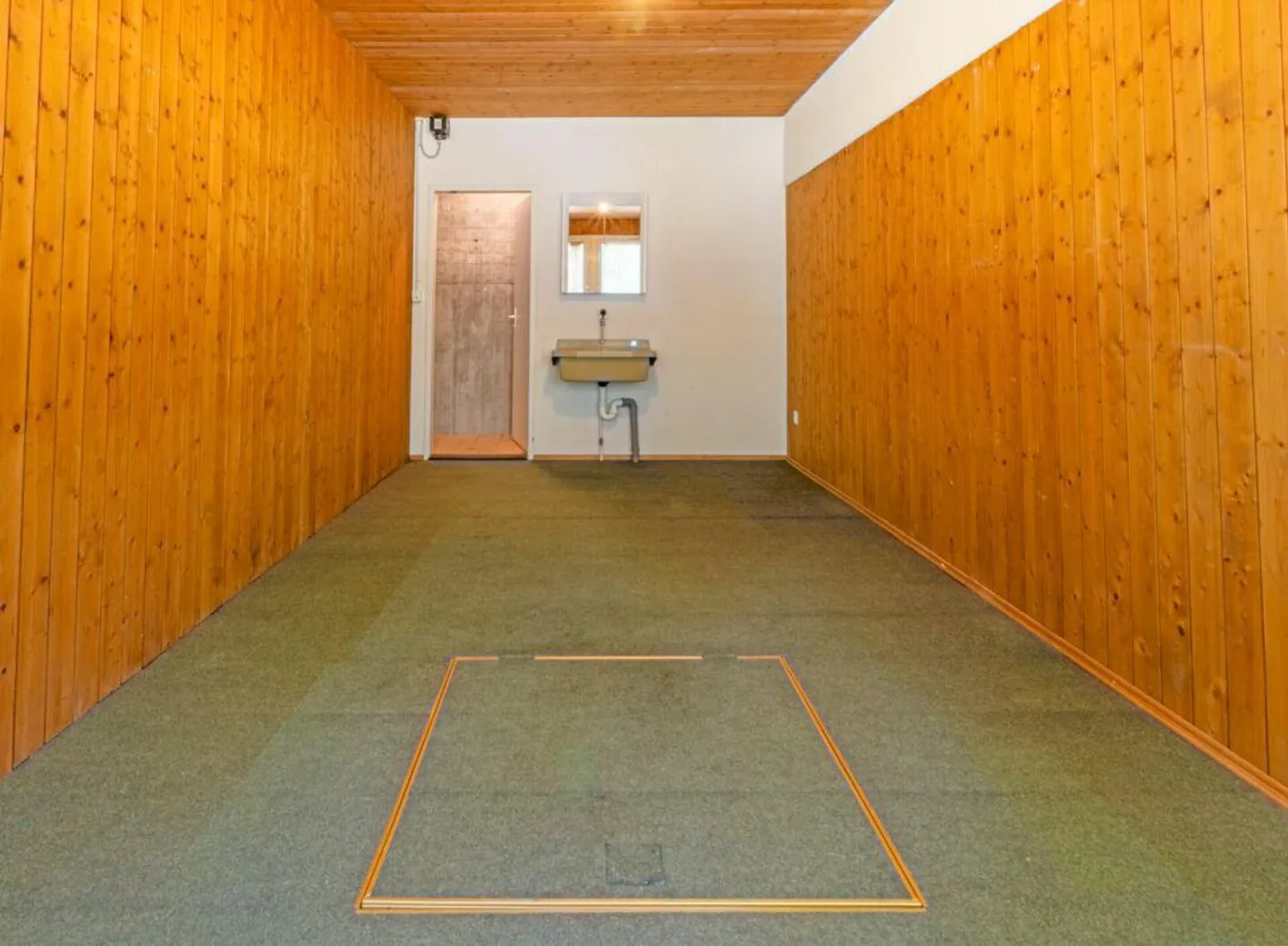 Ampio appartamento con terrazza di 5,5 stanze con garage e locale hobby - Foto 3 di 16