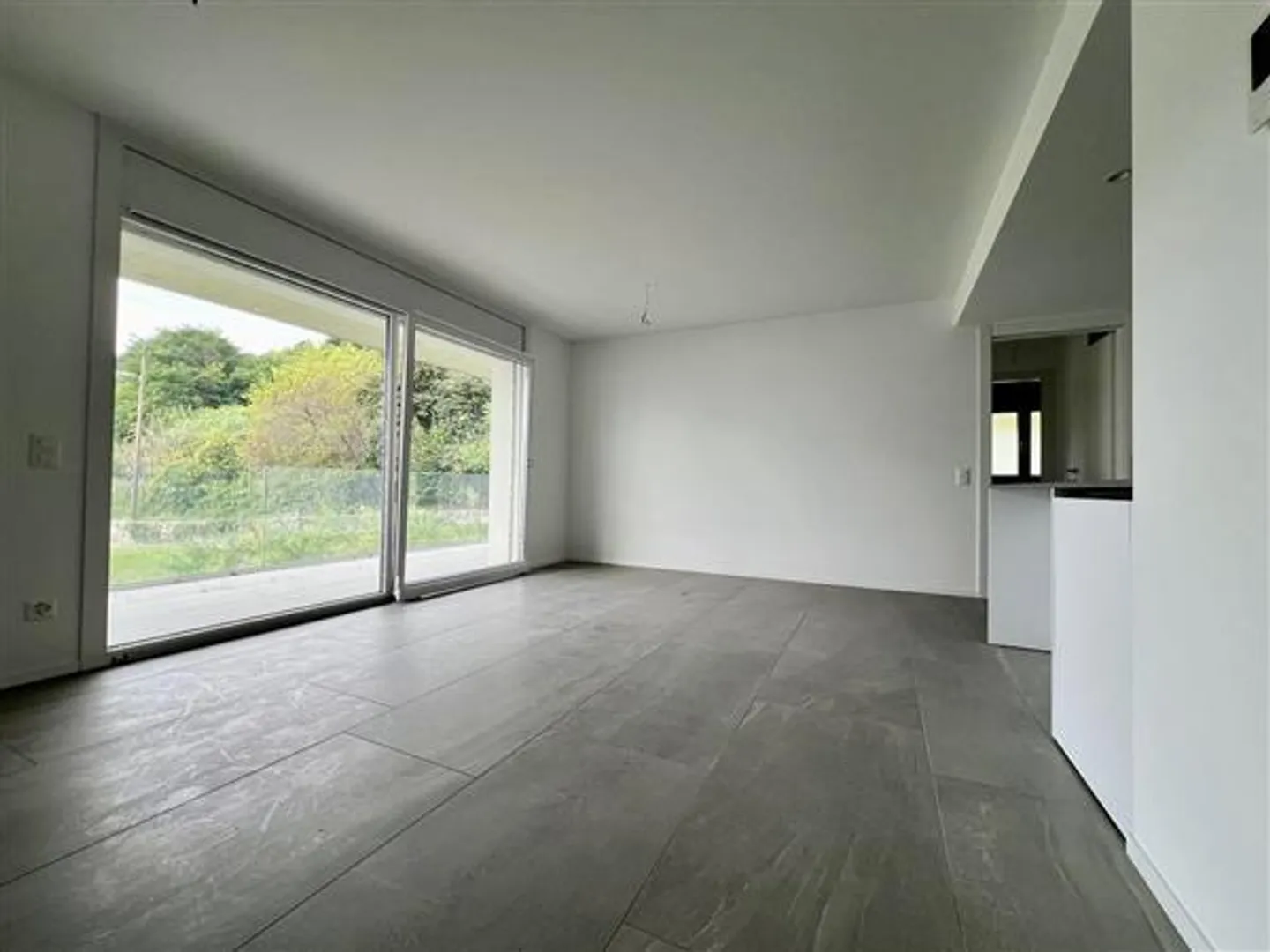 Caslano: 2.5-Room Apartment - Photo 9 of 12
