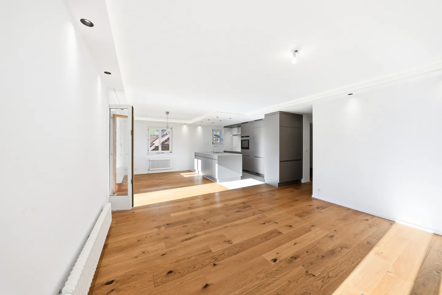 Semi-Detached House with Panoramic View, 20 Minutes from Gstaad - Photo 24 of 33