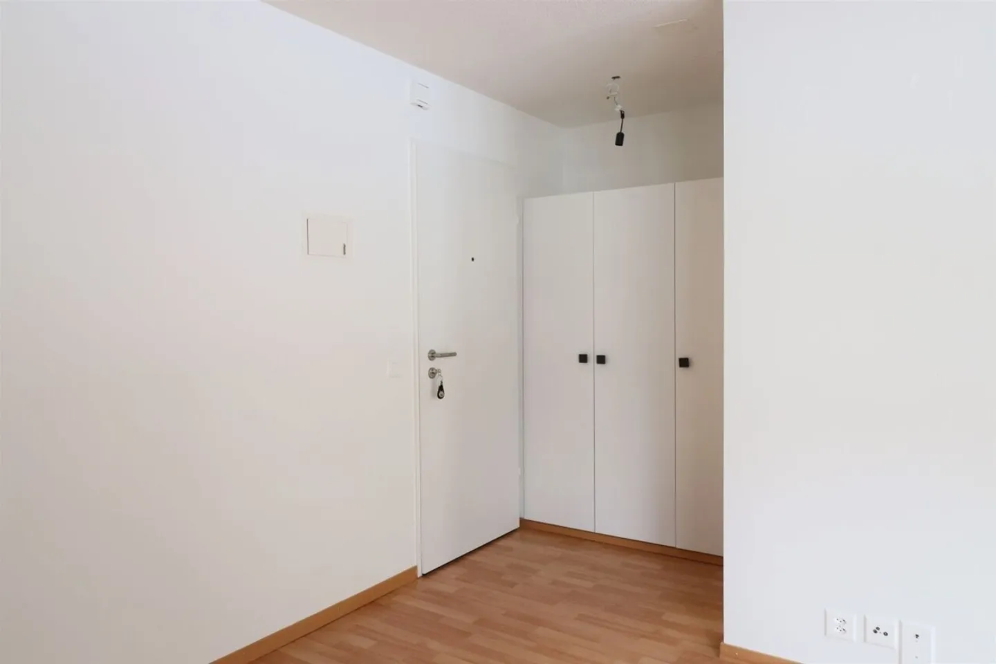 Newly renovated apartment! - Photo 6 of 6