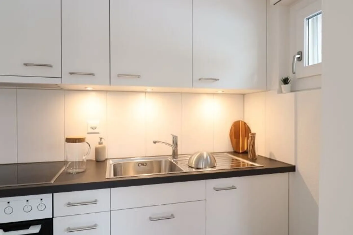 Newly renovated apartment! - Photo 2 of 6