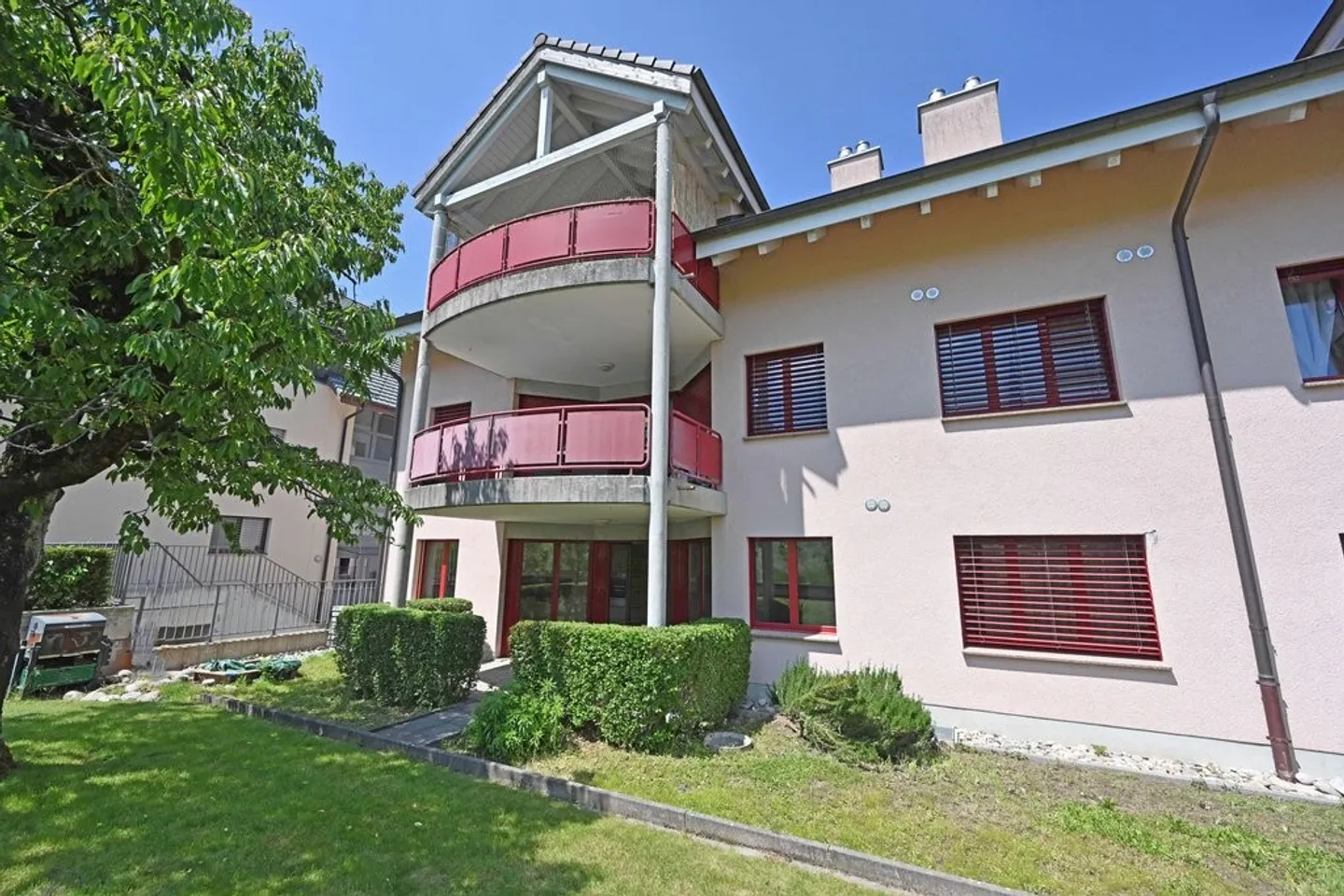 Belle appartement de 3,5 pièces à Kirchberg à louer - Photo 1 sur 11