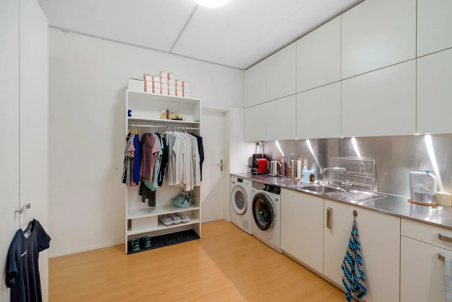 Espace commercial au rez-de-chaussée du site Haldengut - Photo 5 sur 13