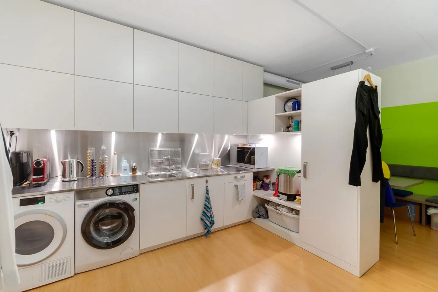 Espace commercial au rez-de-chaussée du site Haldengut - Photo 10 sur 13