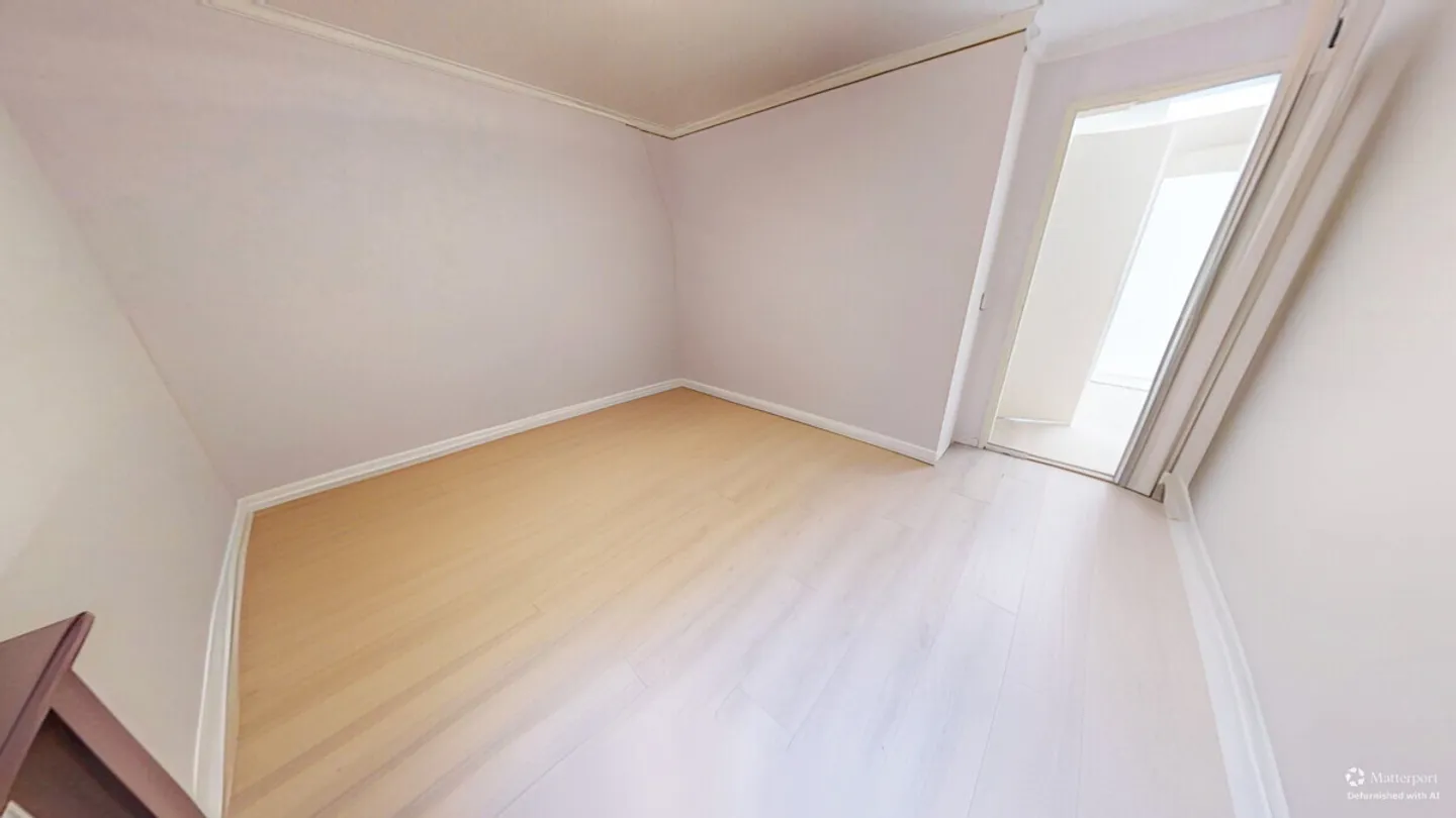 Unique single-family home with a separate apartment and stunning view - Photo 18 of 26
