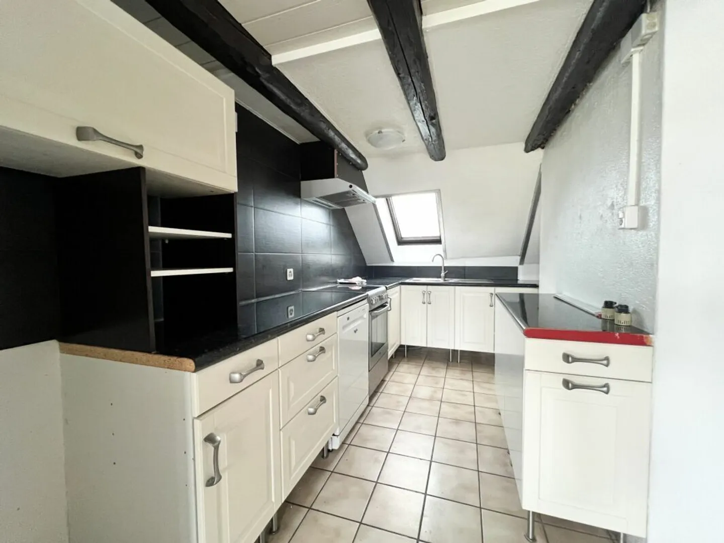 Geräumige Duplexwohnung mit 5,5 Zimmern - Foto 3 von 11