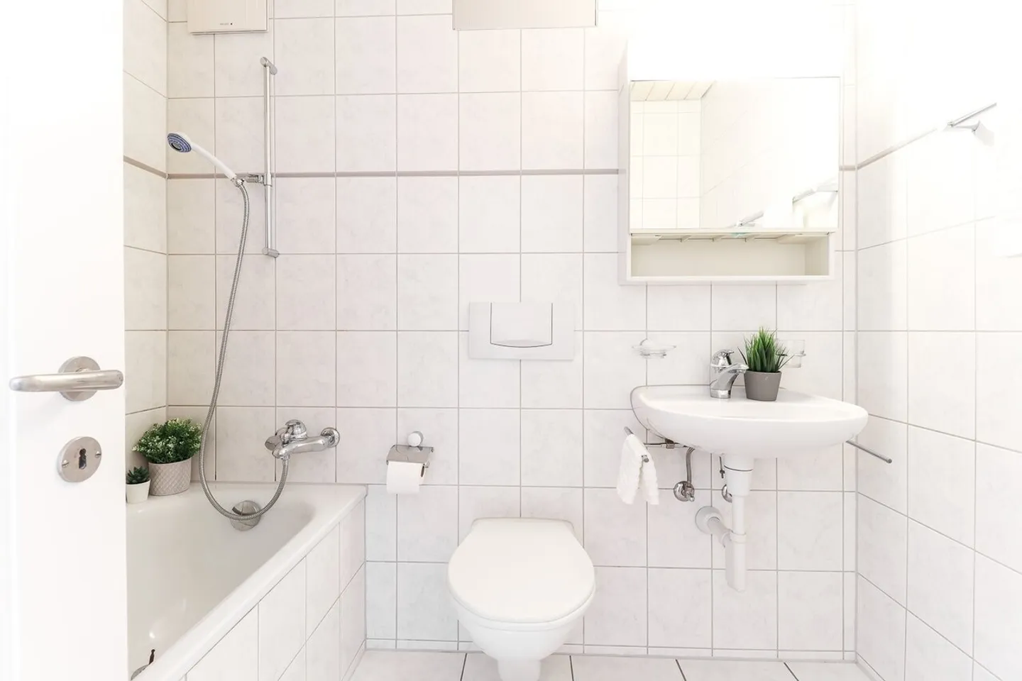 Arriving Home - Photo 6 of 6