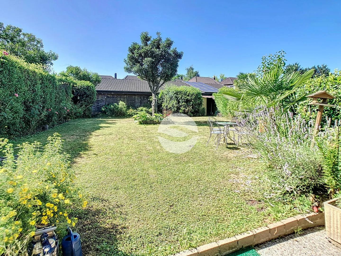 Pretty furnished townhouse Minimum 1 year lease - Photo 4 of 14