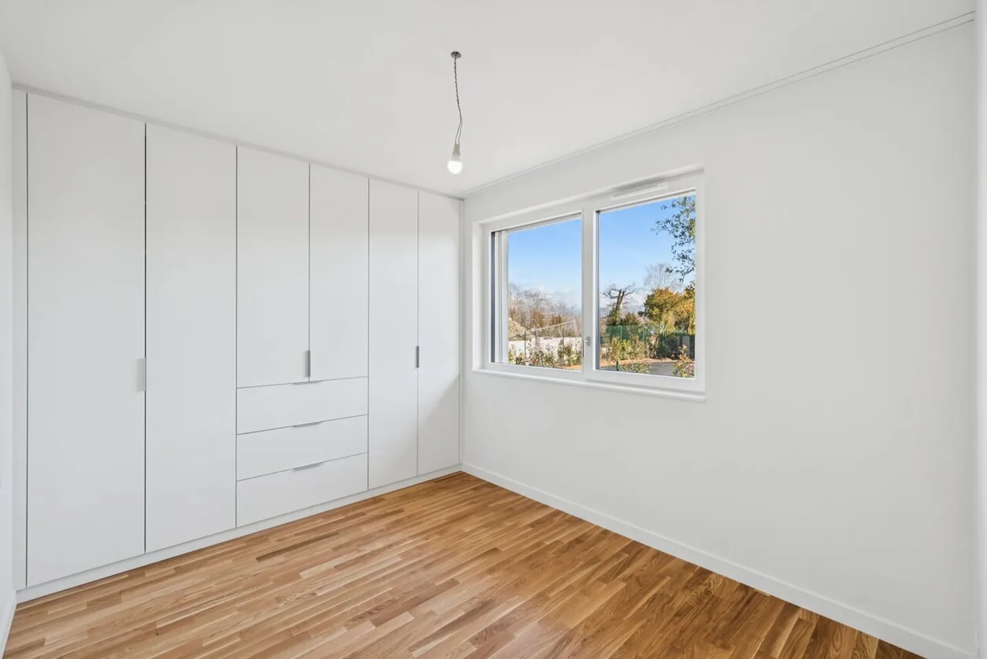 Raum und Ruhe im Herzen von Terre-Sainte - Foto 6 von 9