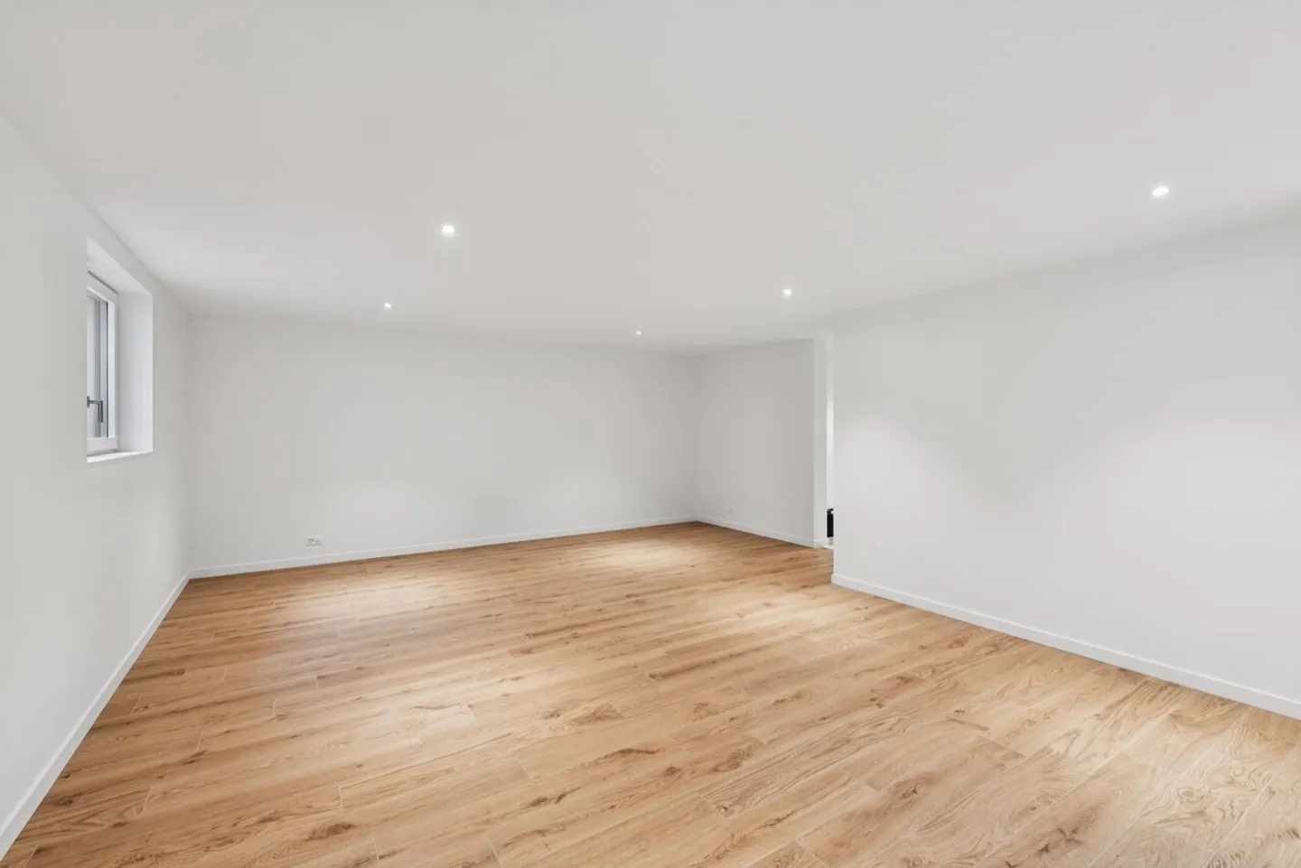 Raum und Ruhe im Herzen von Terre-Sainte - Foto 8 von 9