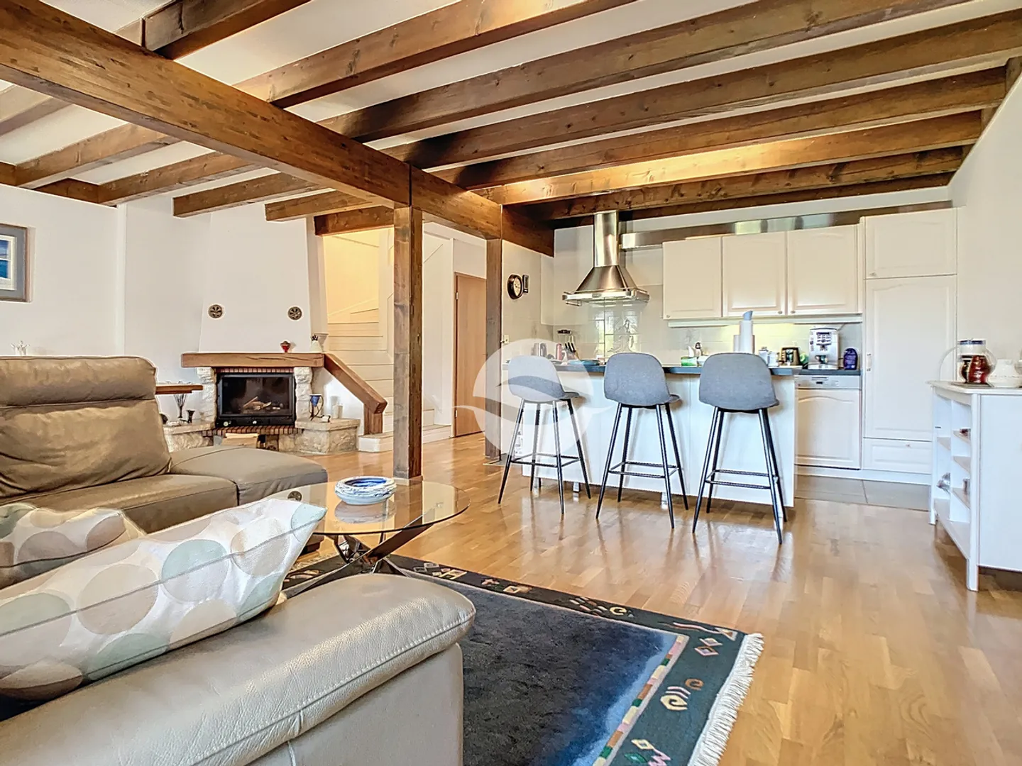 Pretty furnished townhouse Minimum 1 year lease - Photo 5 of 14