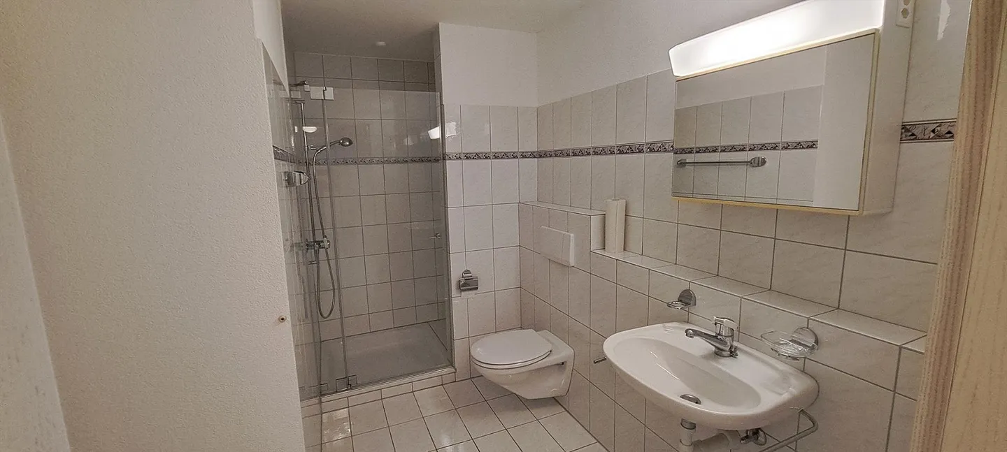 Gently renovated, spacious 4 ½ room apartment in Oberuzwil - Photo 15 of 15