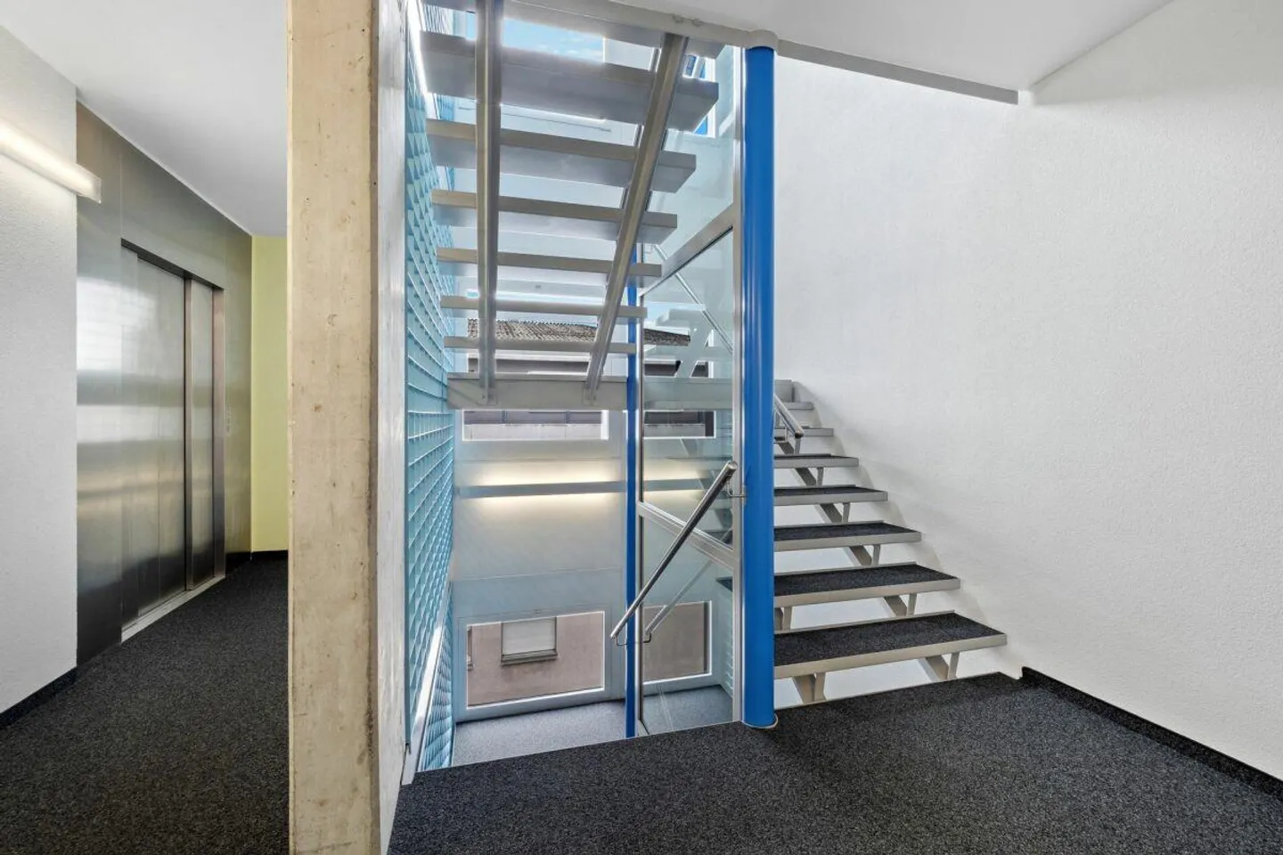 Spazio ufficio moderno a Zurigo Altstetten - Foto 4 di 12