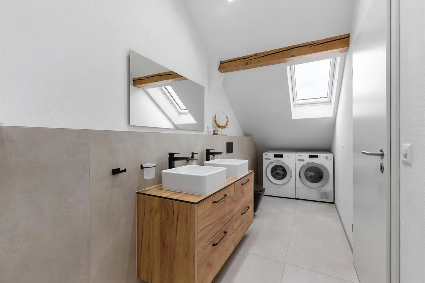 Family Happiness in Frauenfeld / Erzenholz - Move in & Feel Good - Photo 21 of 33