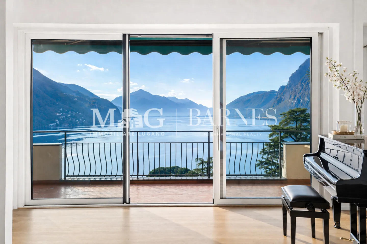 Lugano, Castagnola: Villa with pool and panoramic lake view - Photo 4 of 13