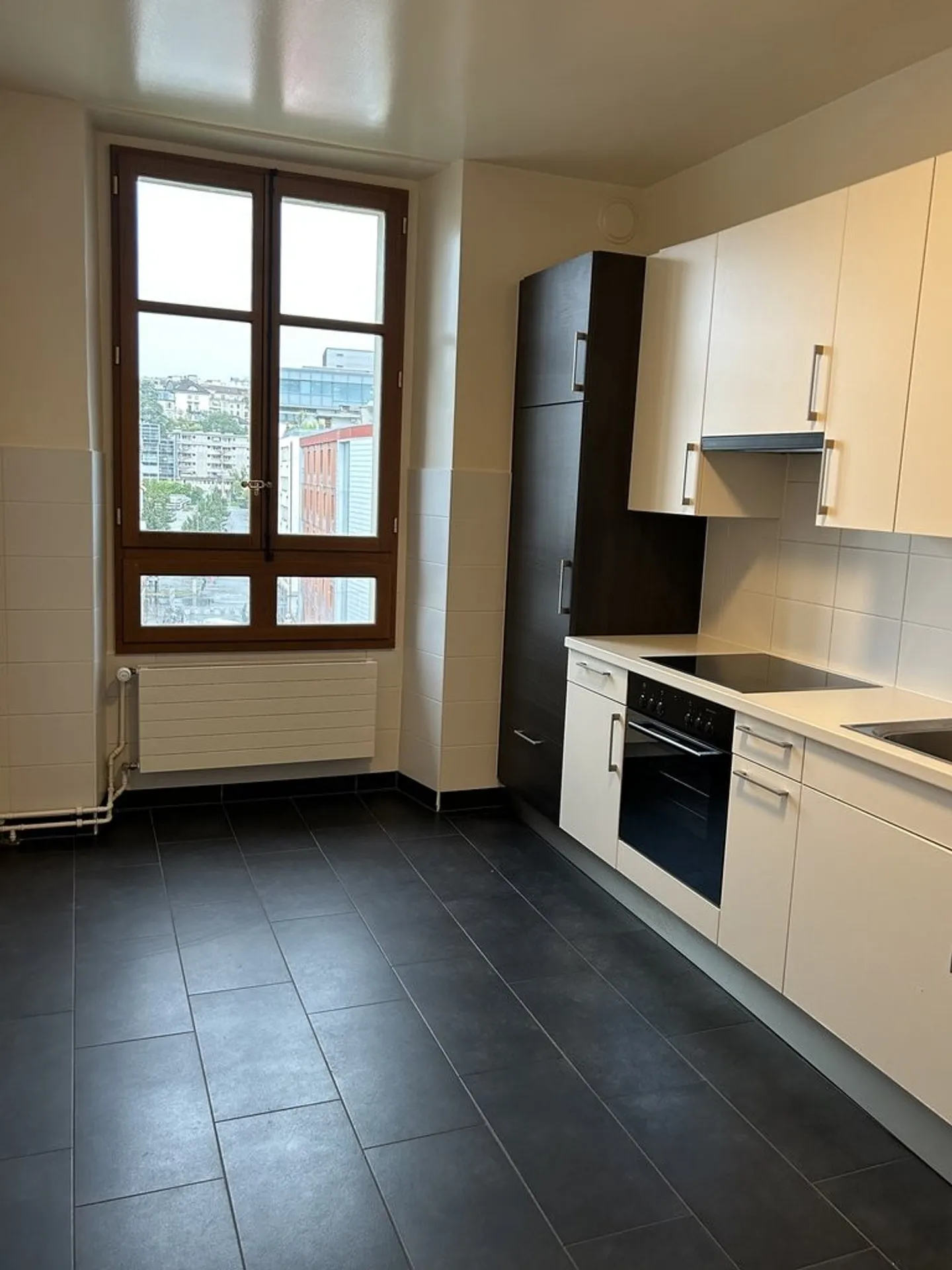 Close to Plainpalais - Hospital District - Photo 2 of 7