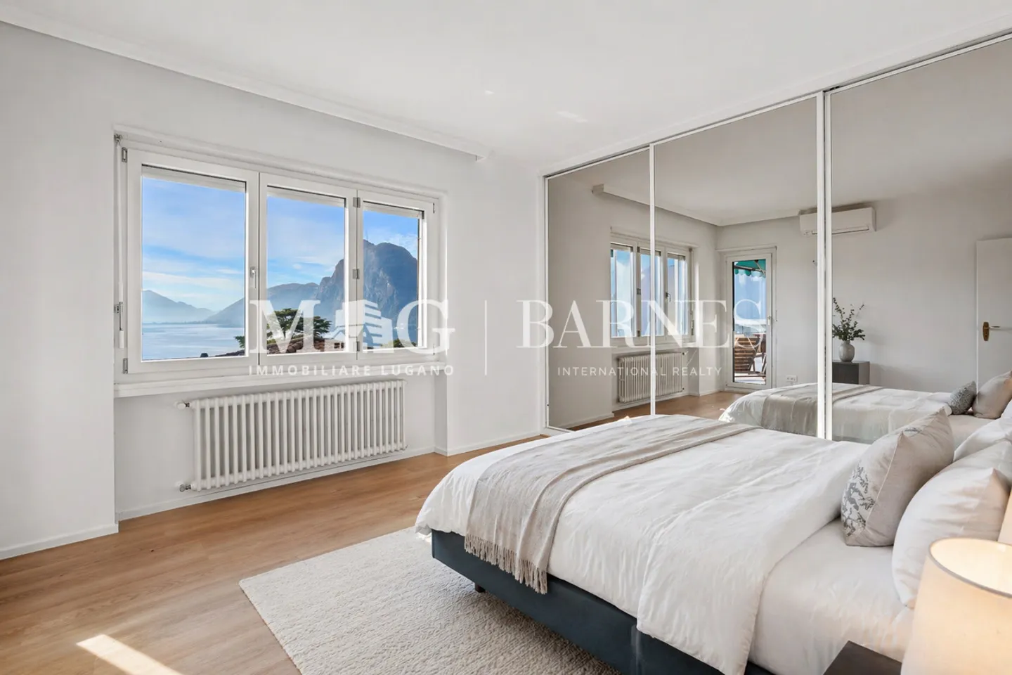 Lugano, Castagnola: Villa with pool and panoramic lake view - Photo 6 of 13