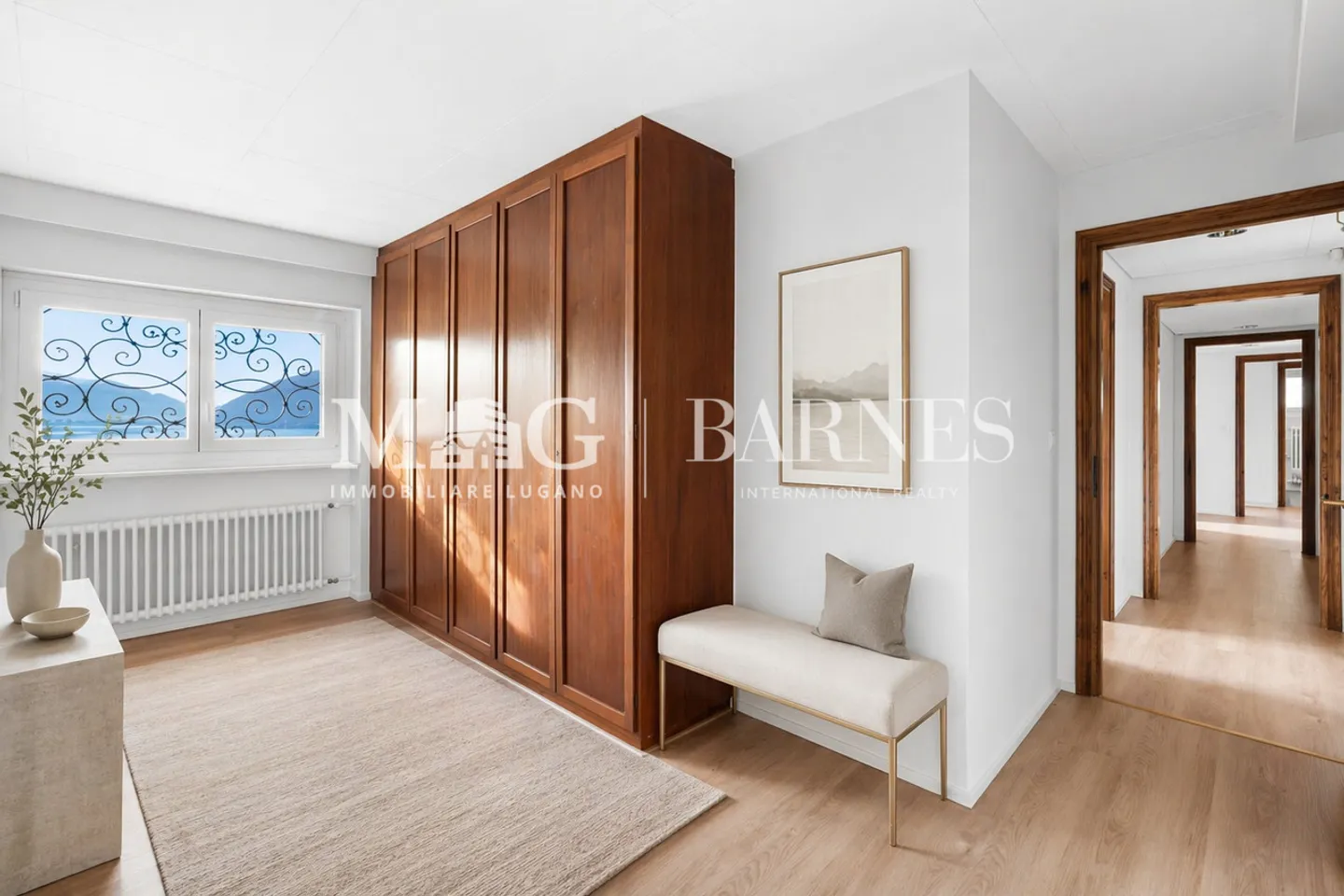 Lugano, Castagnola: Villa with pool and panoramic lake view - Photo 9 of 13