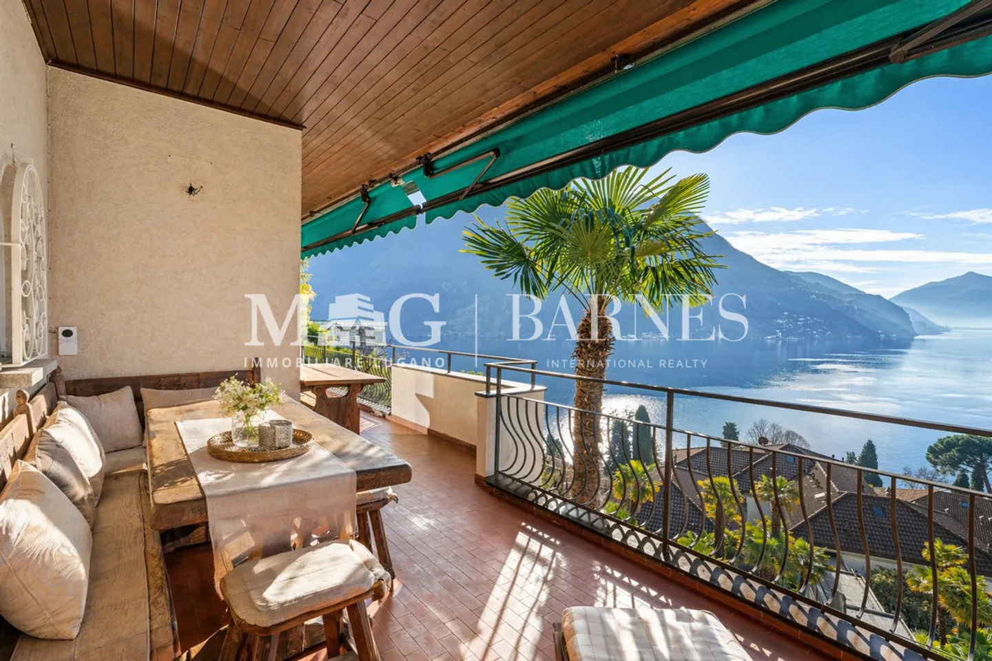 Lugano, Castagnola: Villa with pool and panoramic lake view - Photo 11 of 13