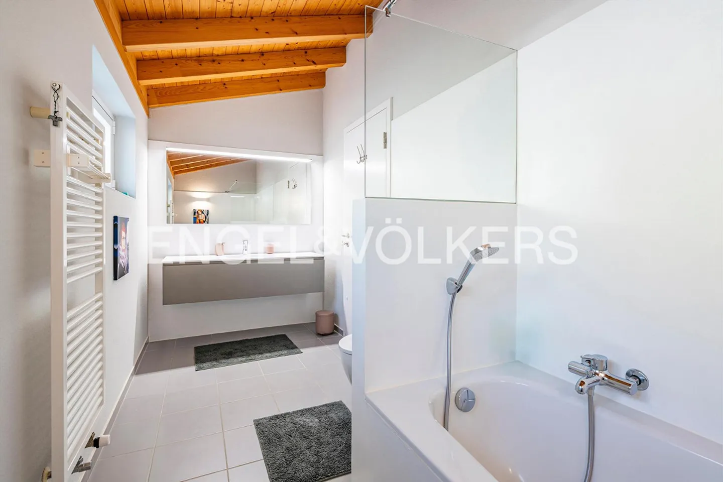 Between Dream Panorama and Modernity: Your Retreat in Contra (5) - Photo 11 of 17