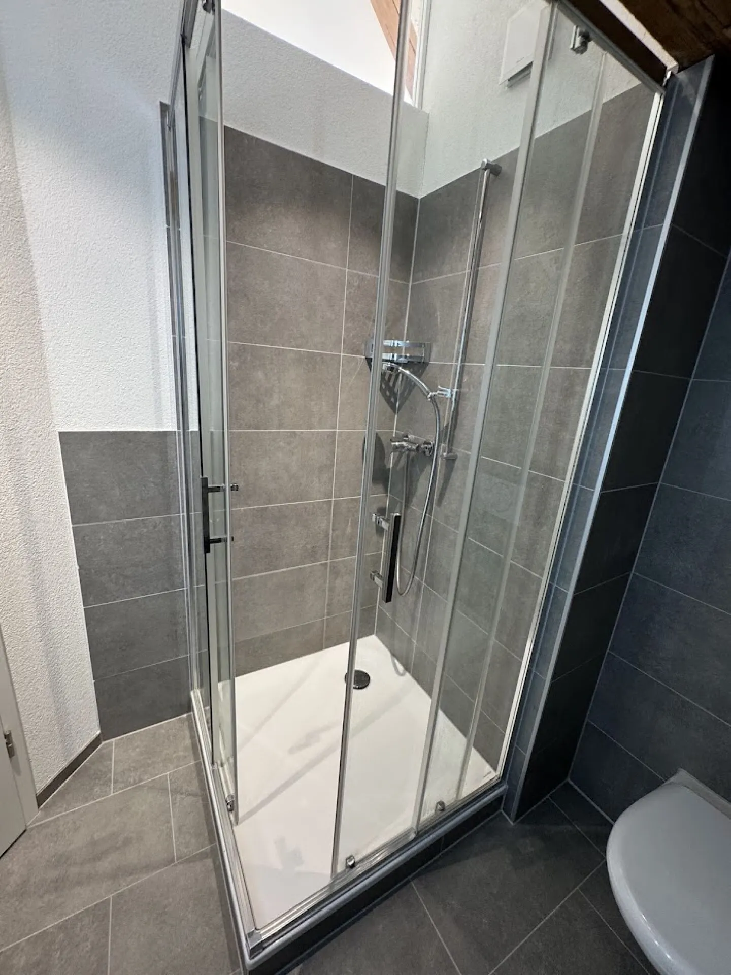 Charmante Dachwohnung in Biel - Foto 12 von 15