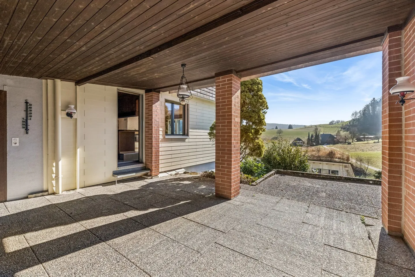 Casa unifamiliare in posizione elevata e soleggiata - Foto 5 di 24