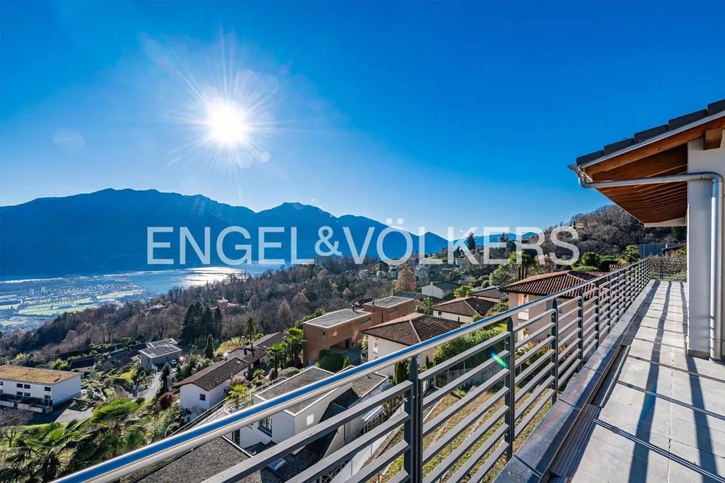 Between Dream Panorama and Modernity: Your Retreat in Contra (5) - Photo 15 of 17