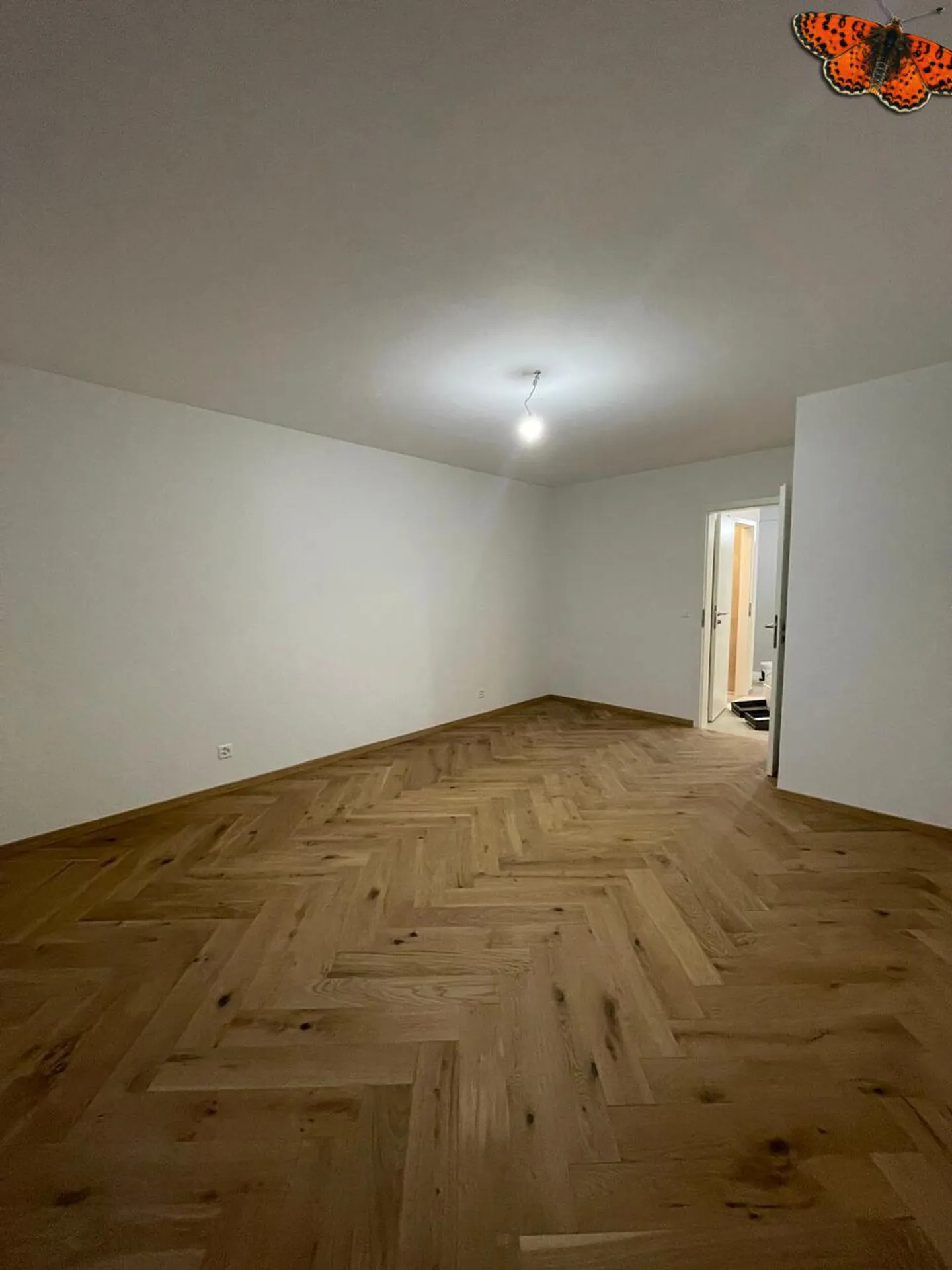 Apartment for rent - Photo 6 of 8