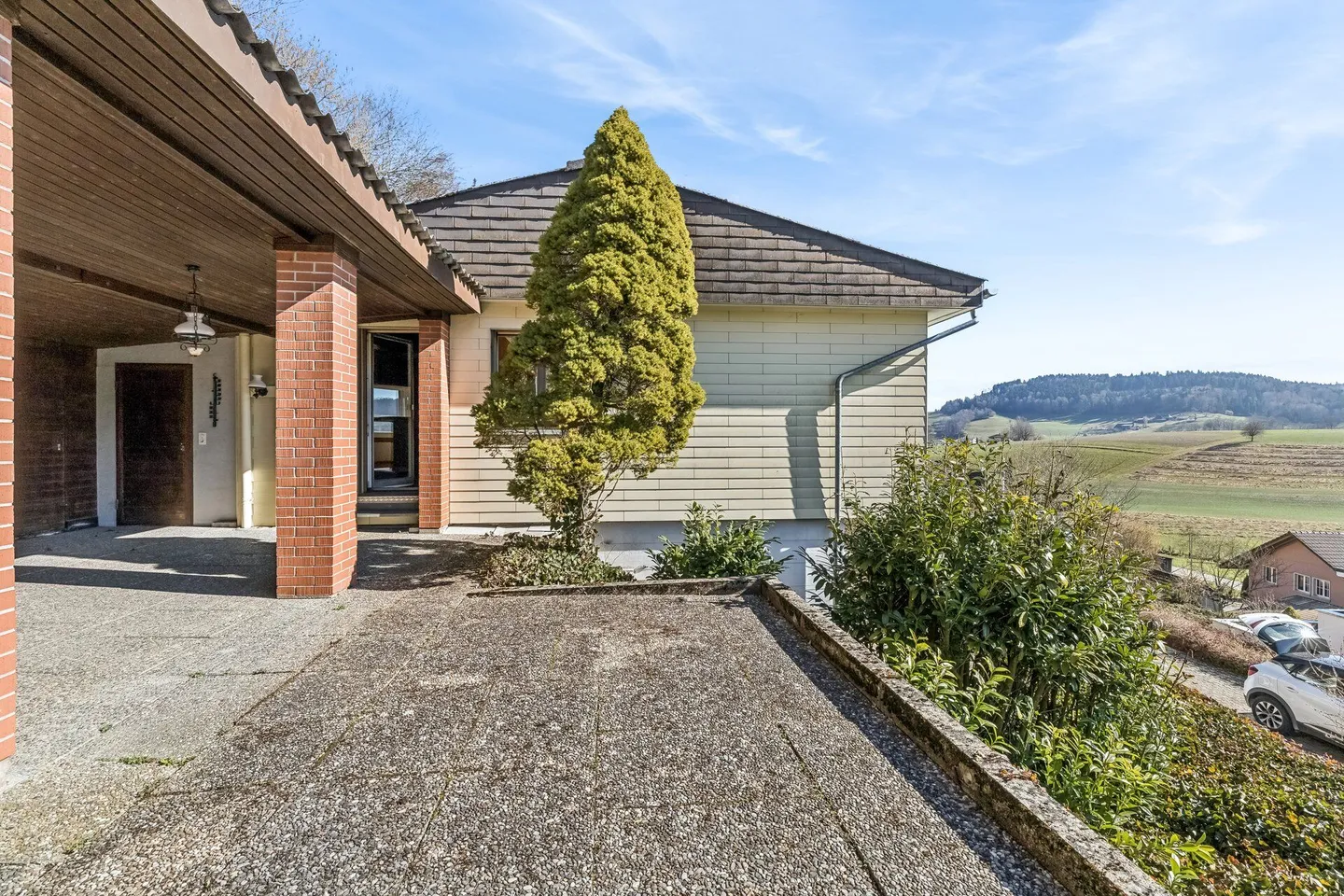 Casa unifamiliare in posizione elevata e soleggiata - Foto 7 di 24