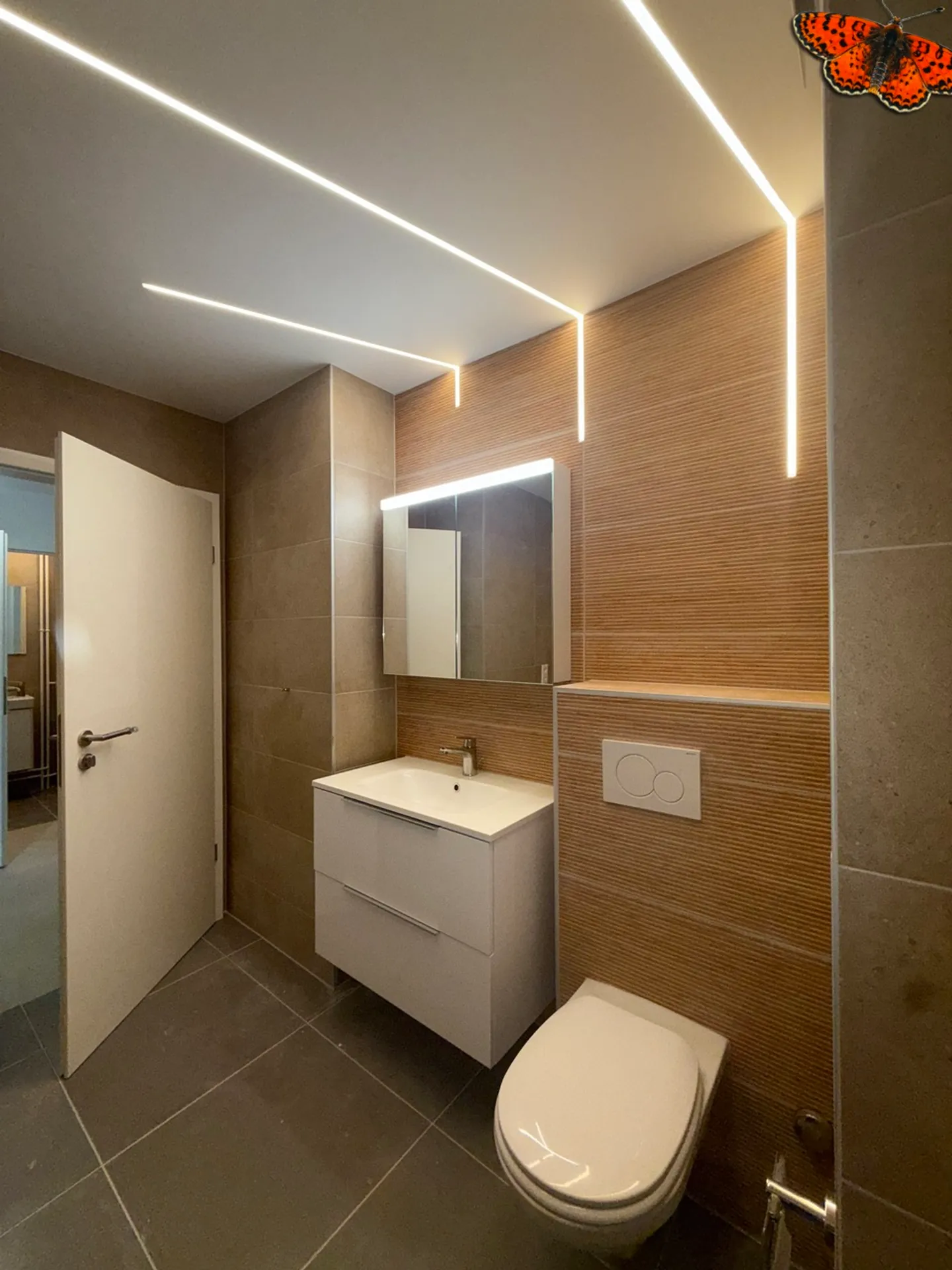 Apartment for rent - Photo 3 of 8