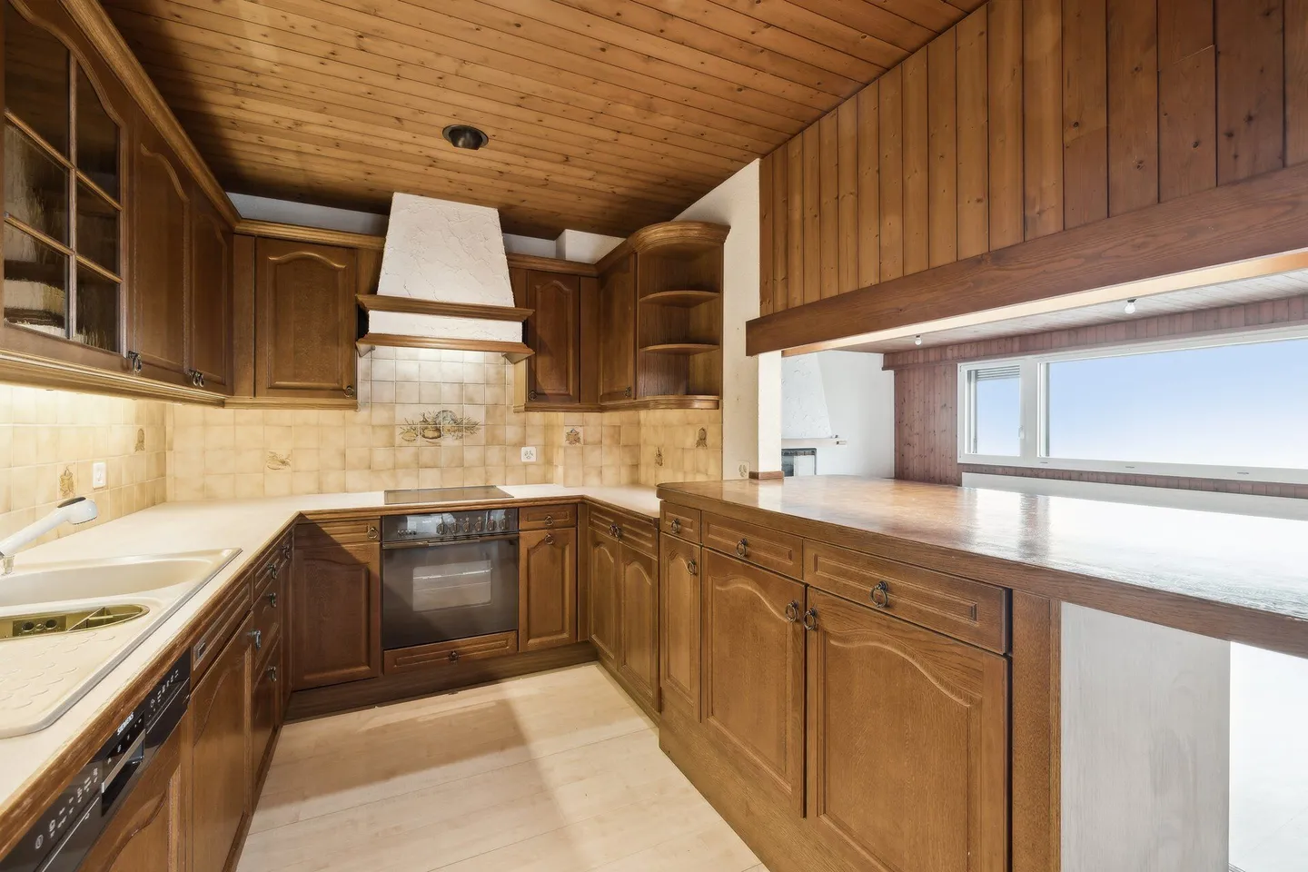 Casa unifamiliare in posizione elevata e soleggiata - Foto 15 di 24