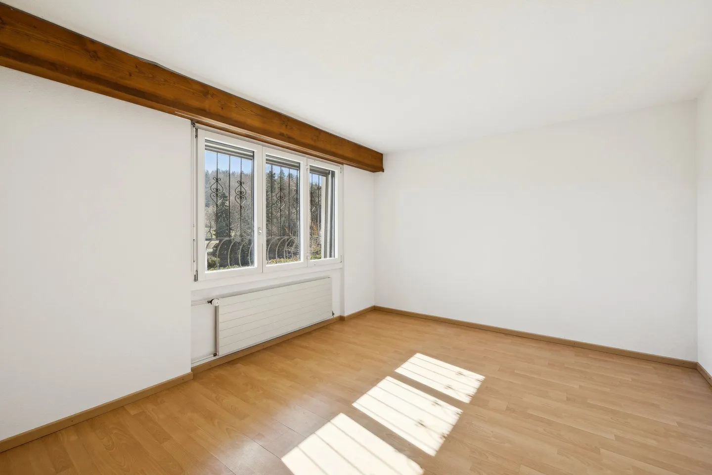 Casa unifamiliare in posizione elevata e soleggiata - Foto 12 di 24