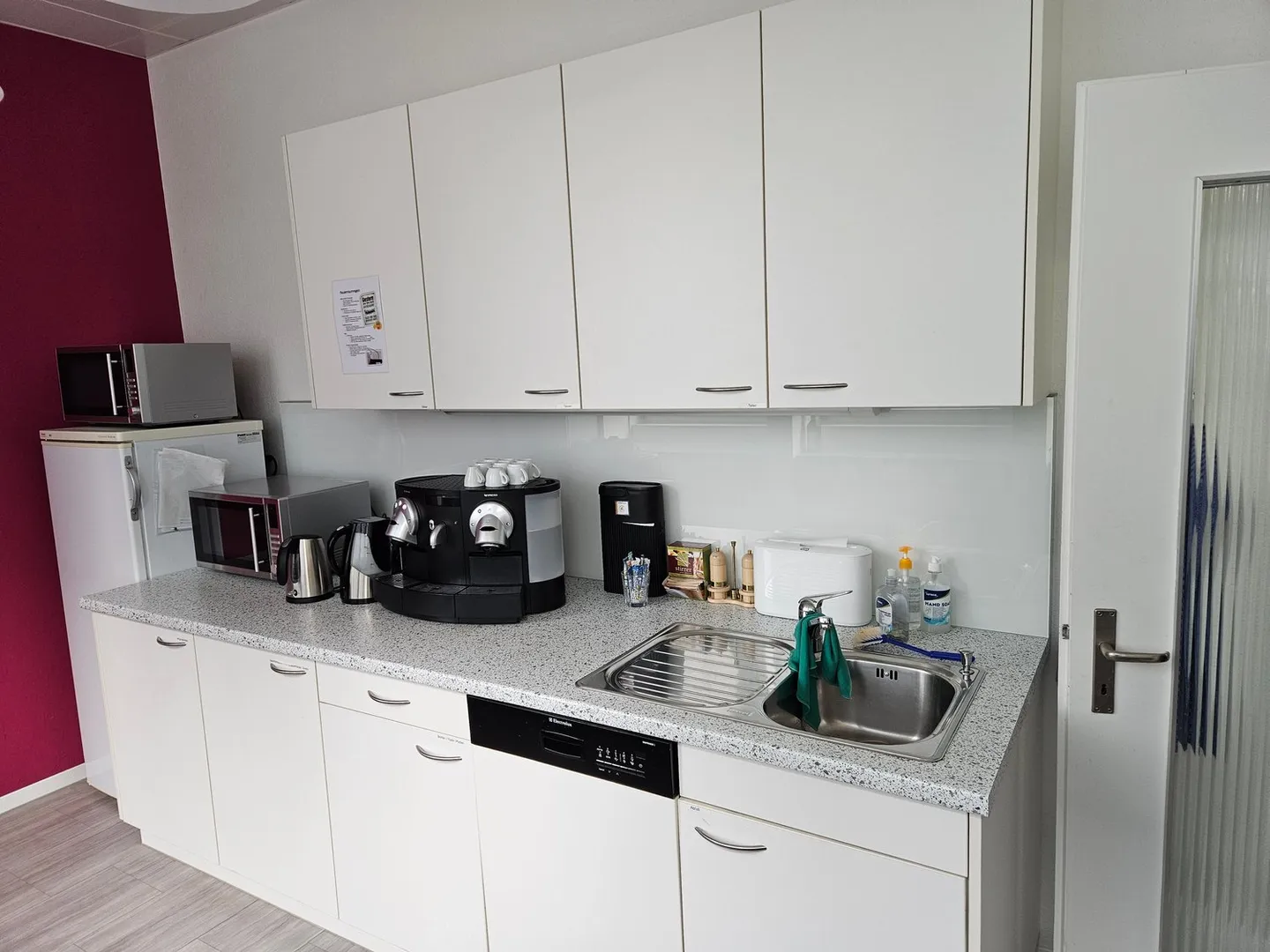 Spazi affittabili flessibili per aziende e industria creativa - Foto 5 di 10